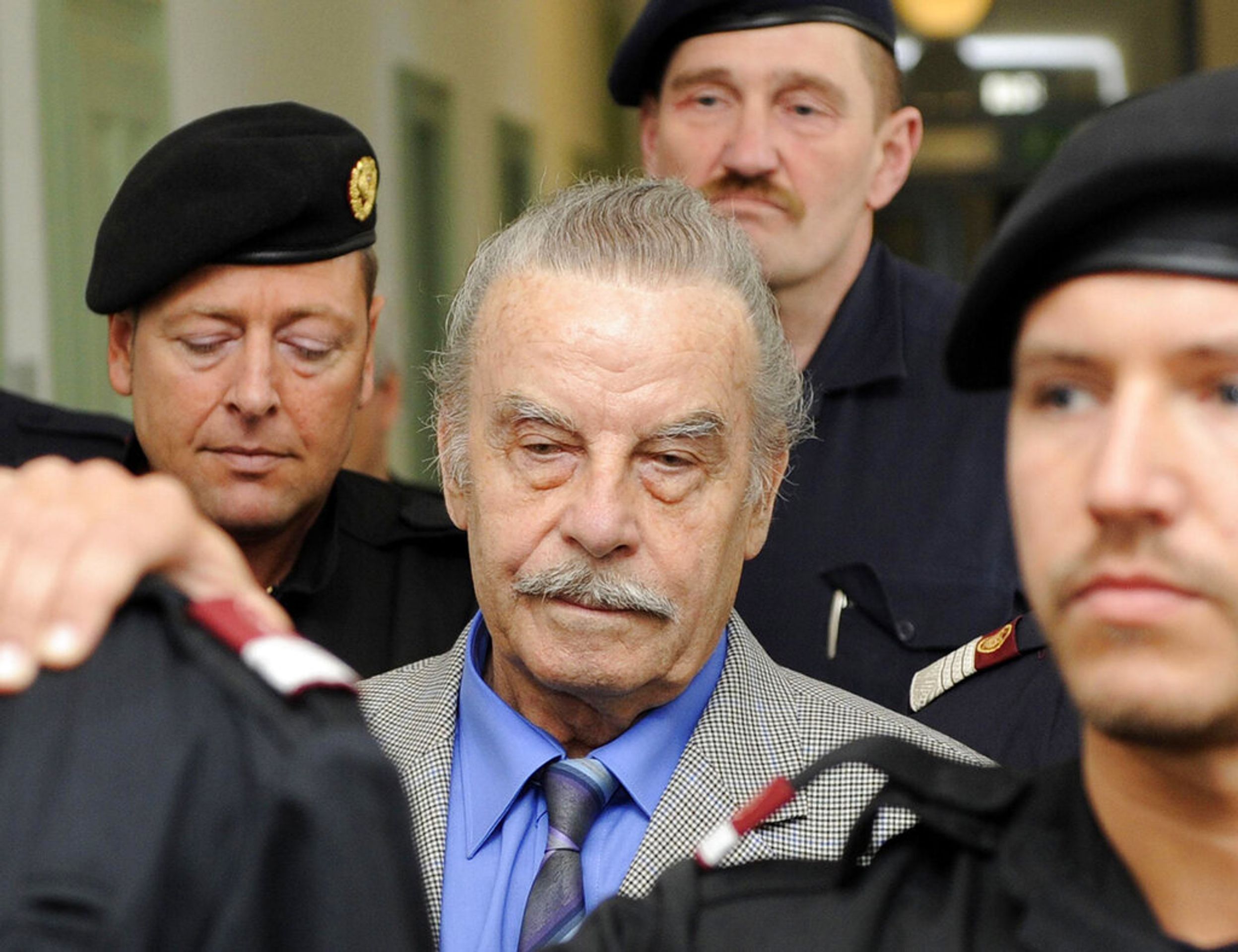 Josef Fritzl - Josef Fritzl (13/14)
