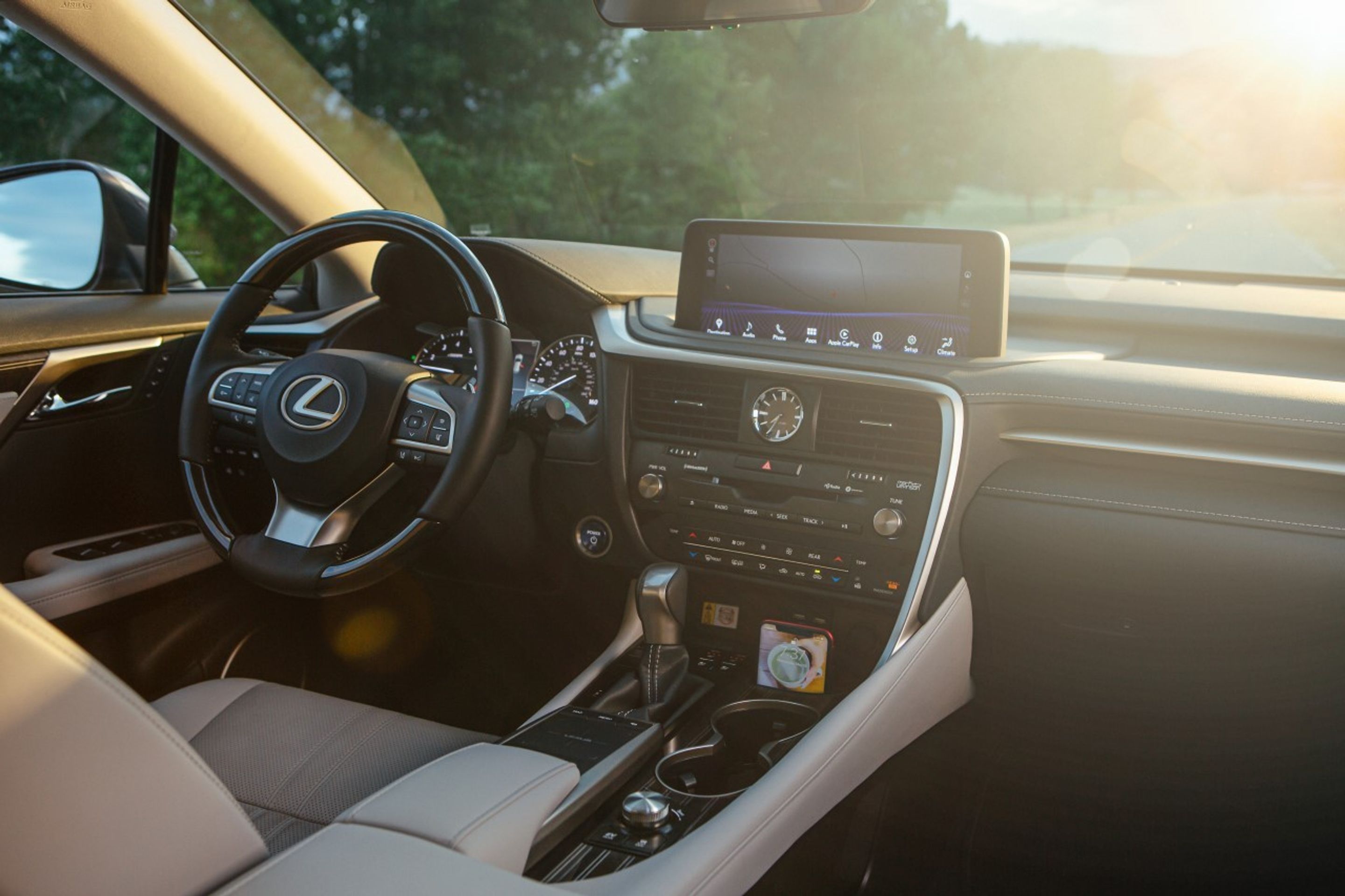 Nový Lexus RX - 26 - Fotogalerie: Modernizovaný crossover Lexus RX (6/17)