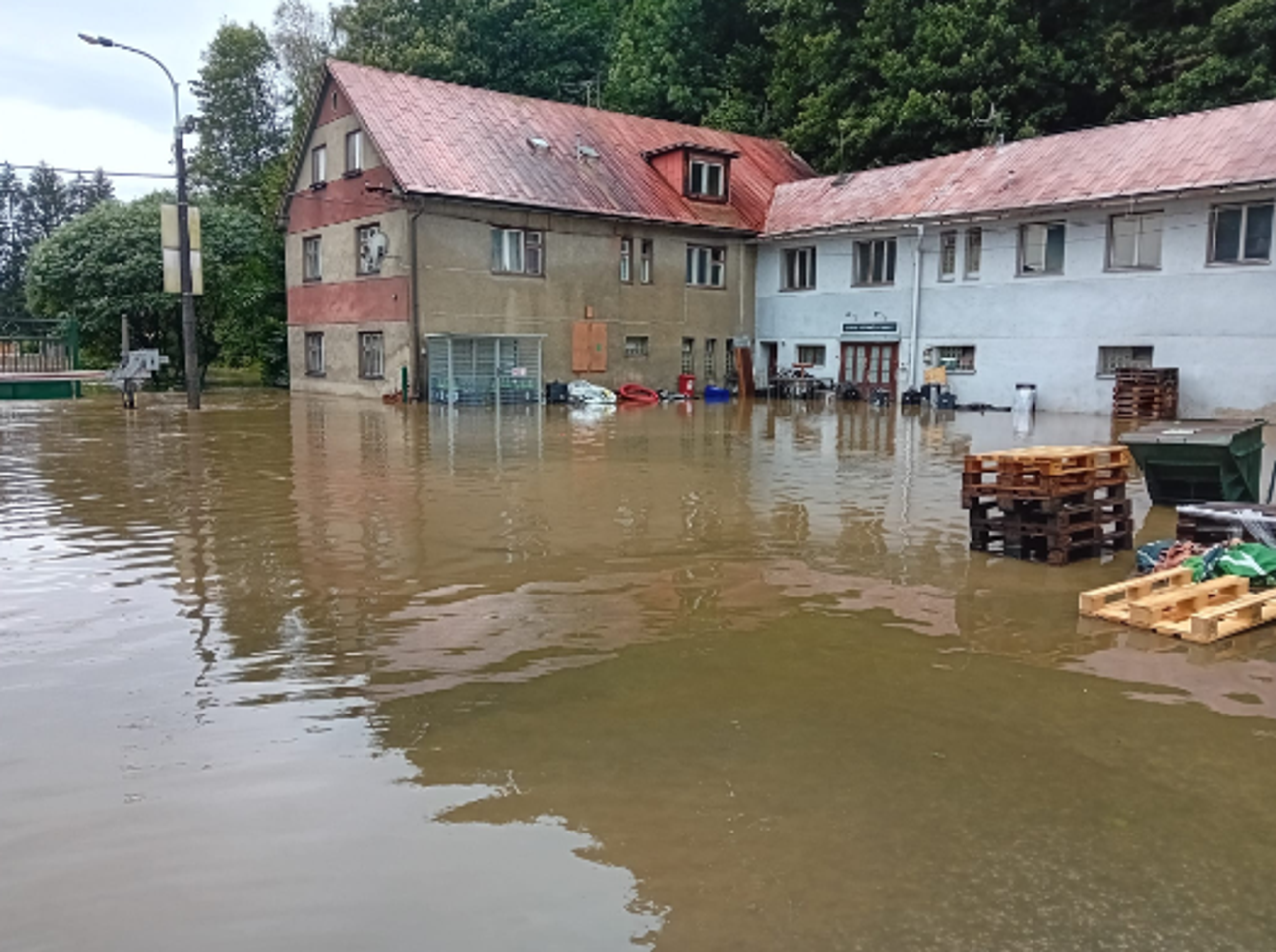 Vyplavený areál Kofoly - Vyplavený areál Kofoly (2/4)