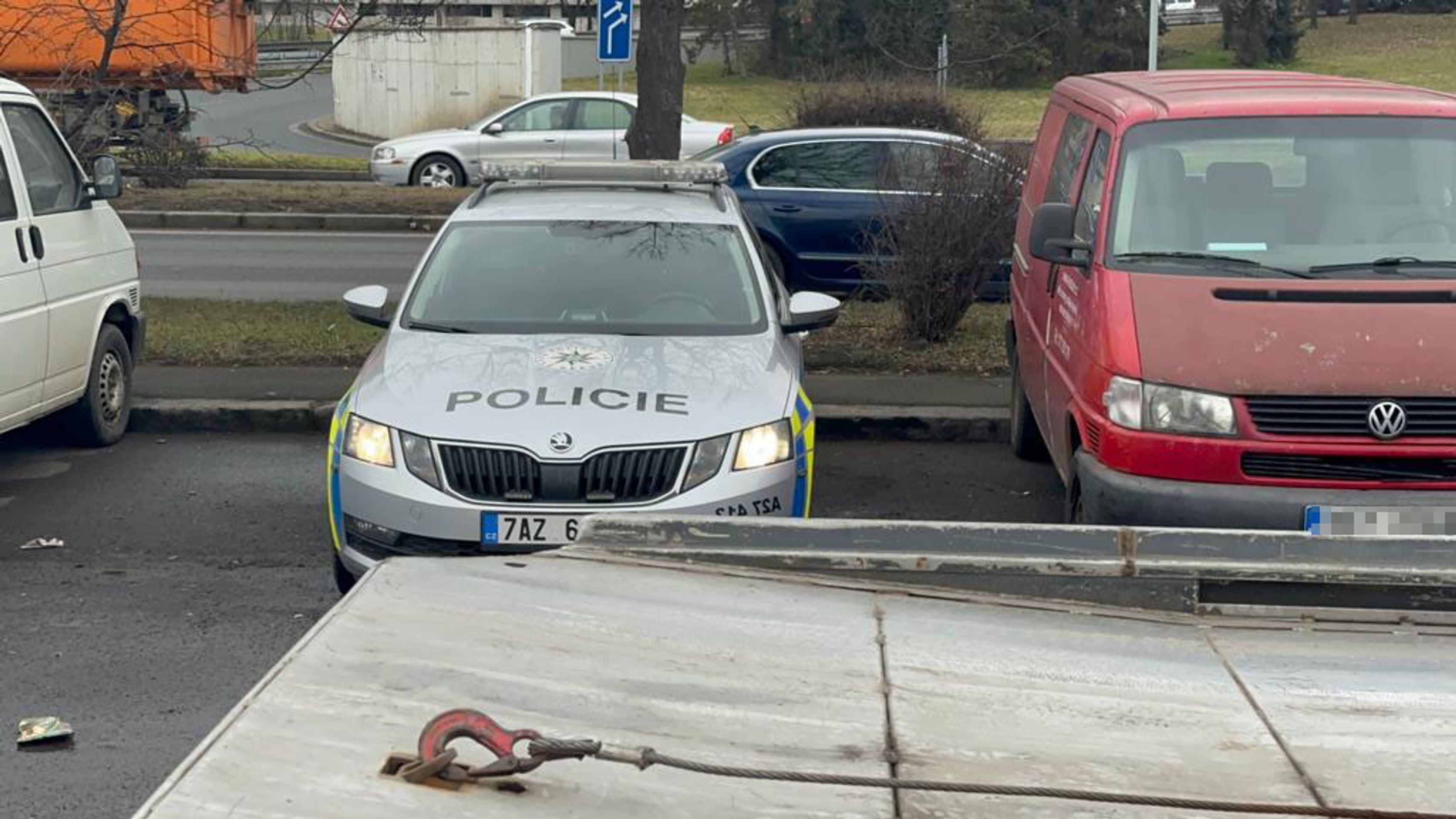 Policie zabavuje auta - Policie zabavuje auta (11/11)