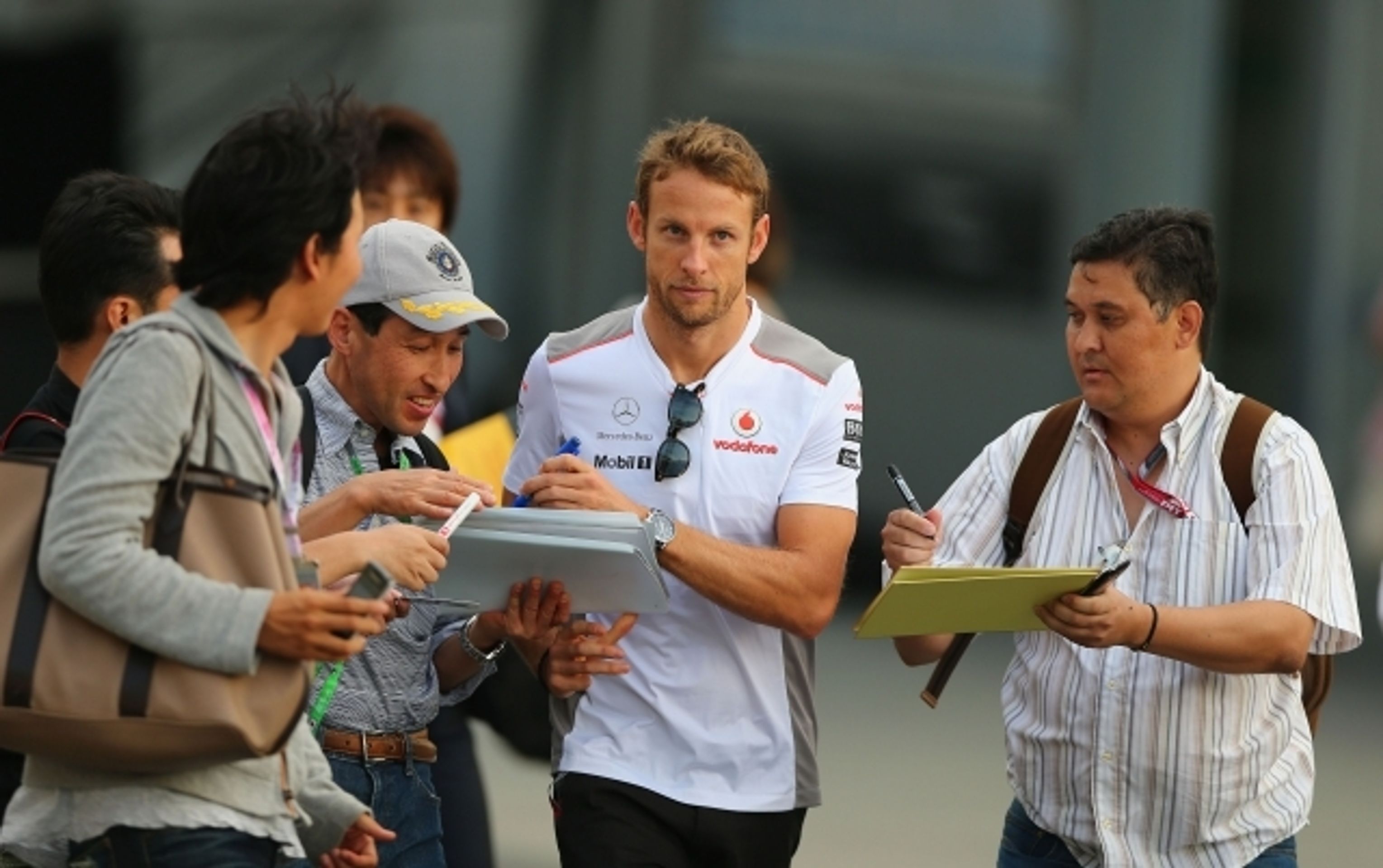 GP Japonska F1, tréninky - 8 - GALERIE: GP Japonska F1 - jezdci v paddocku (1/7)
