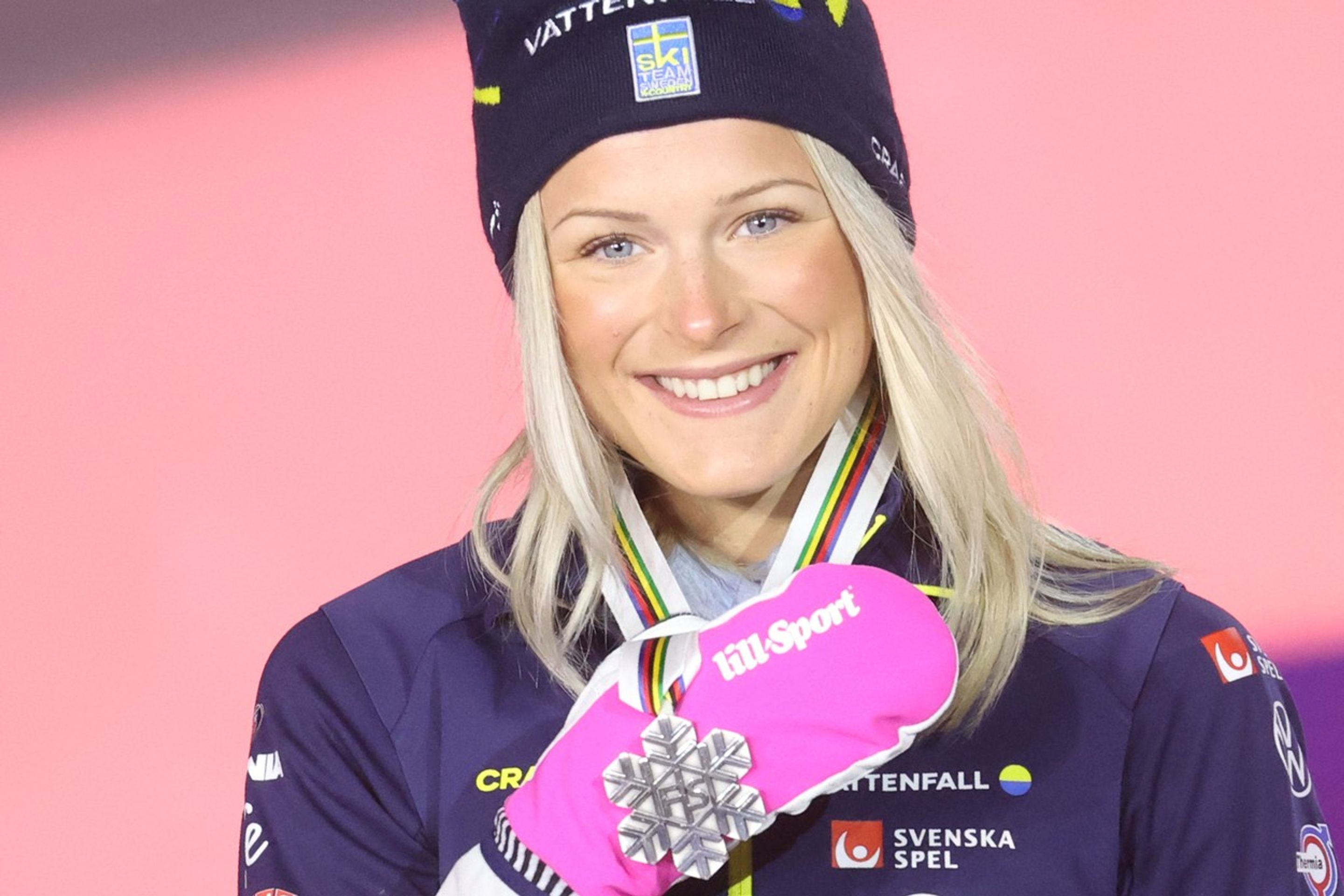 Švédská běžkyně na lyžích Frida Karlssonová - Největší krásky zimních olympijských her 2026 (6/10)