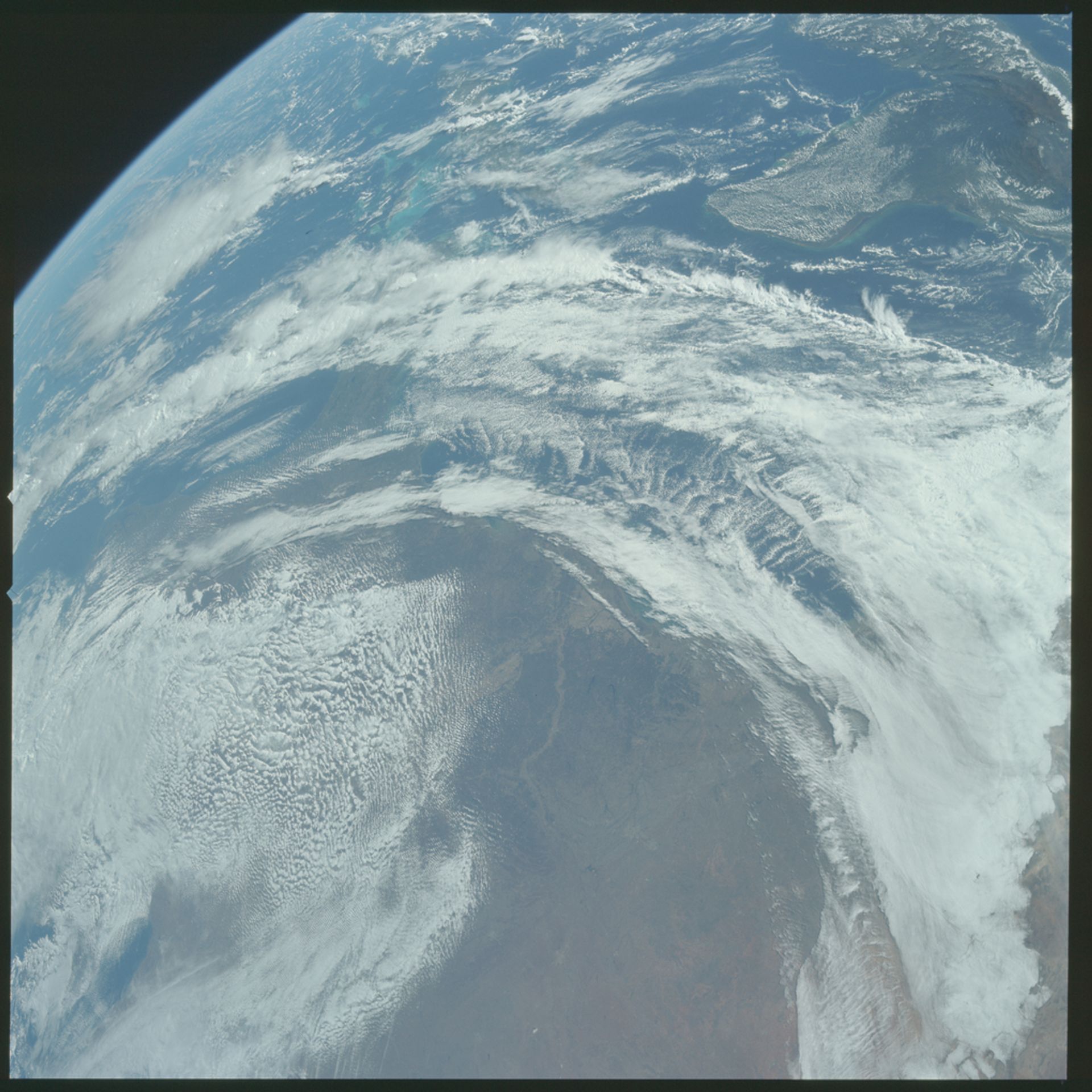 NASA - fotky z Měsíce - GALERIE: NASA odtajnila 8400 snímků z misí Apollo na Měsíc (7/10)