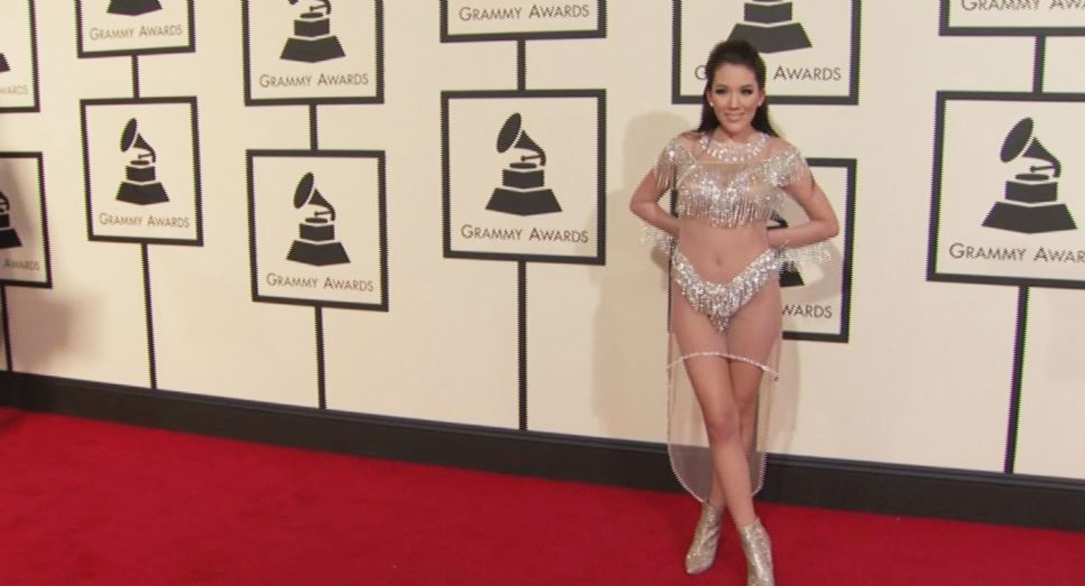 Móda na Grammy Awards 2016 - Manika - GALERIE: Móda na Grammy Awards 2016 (11/21)