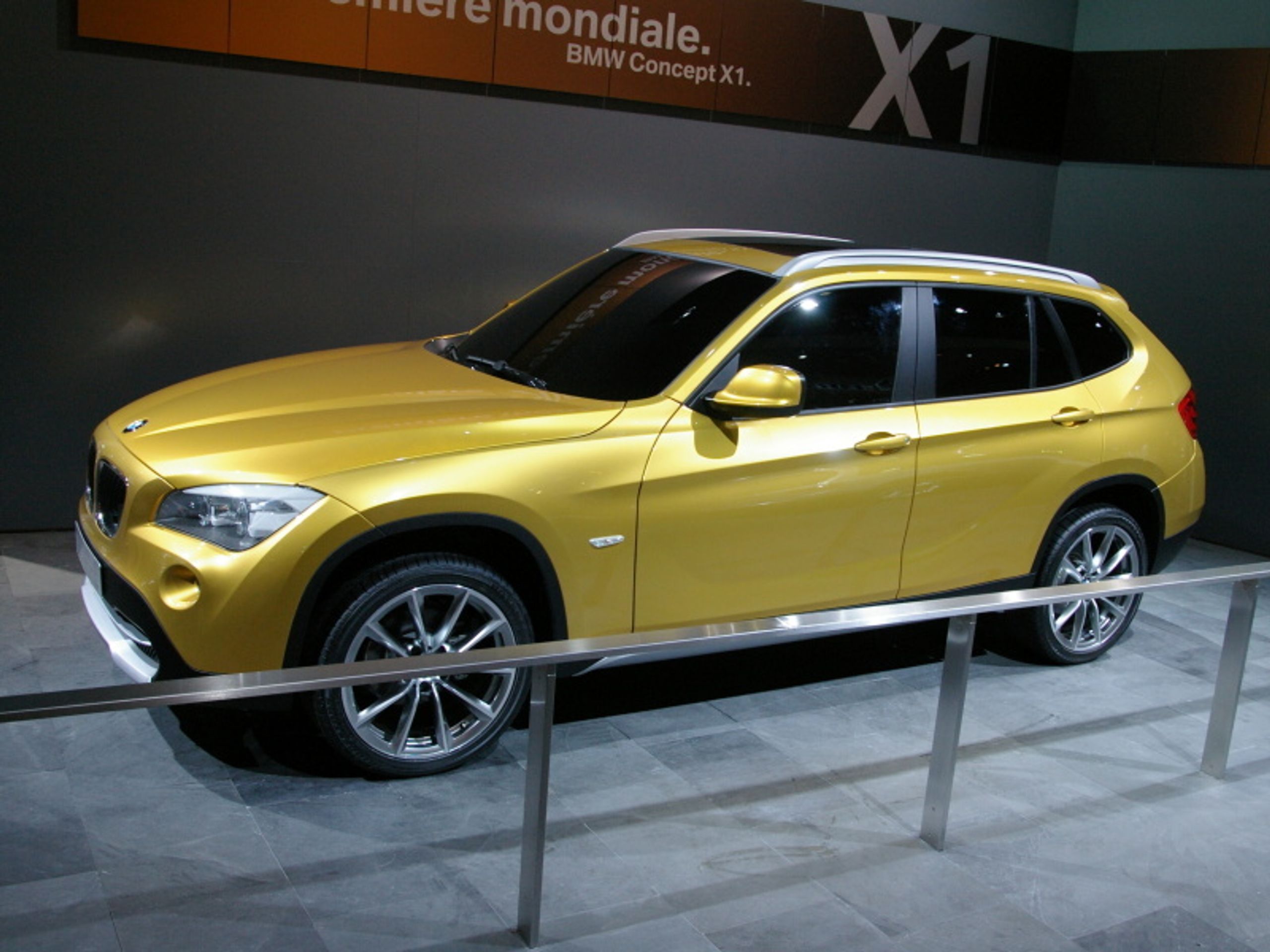 BMW X1 - GALERIE paříž sériovky (29/36)