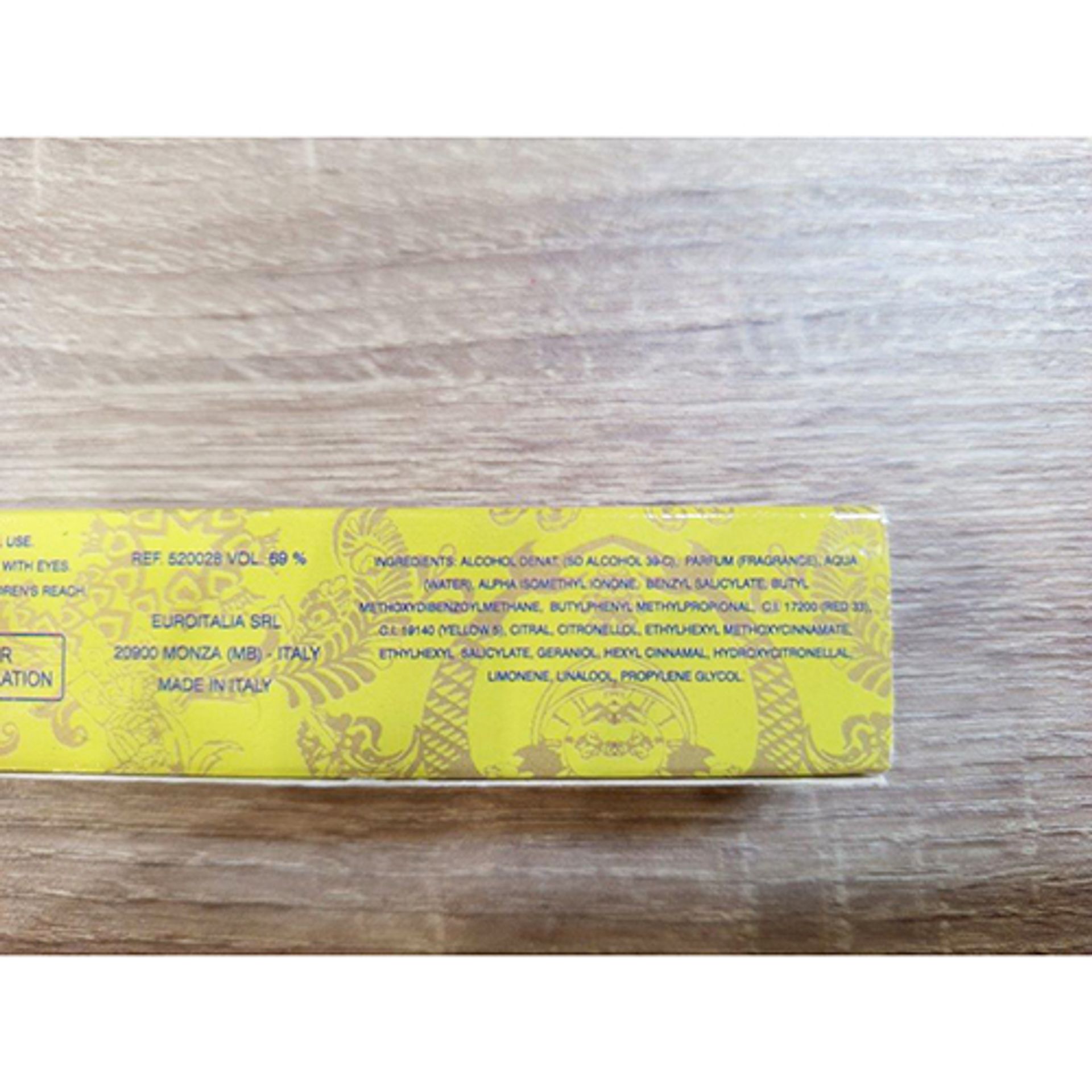 Toaletní voda Versace Yellow Diamon (2) - Zdraví nebezpečná kosmetika (3/23)
