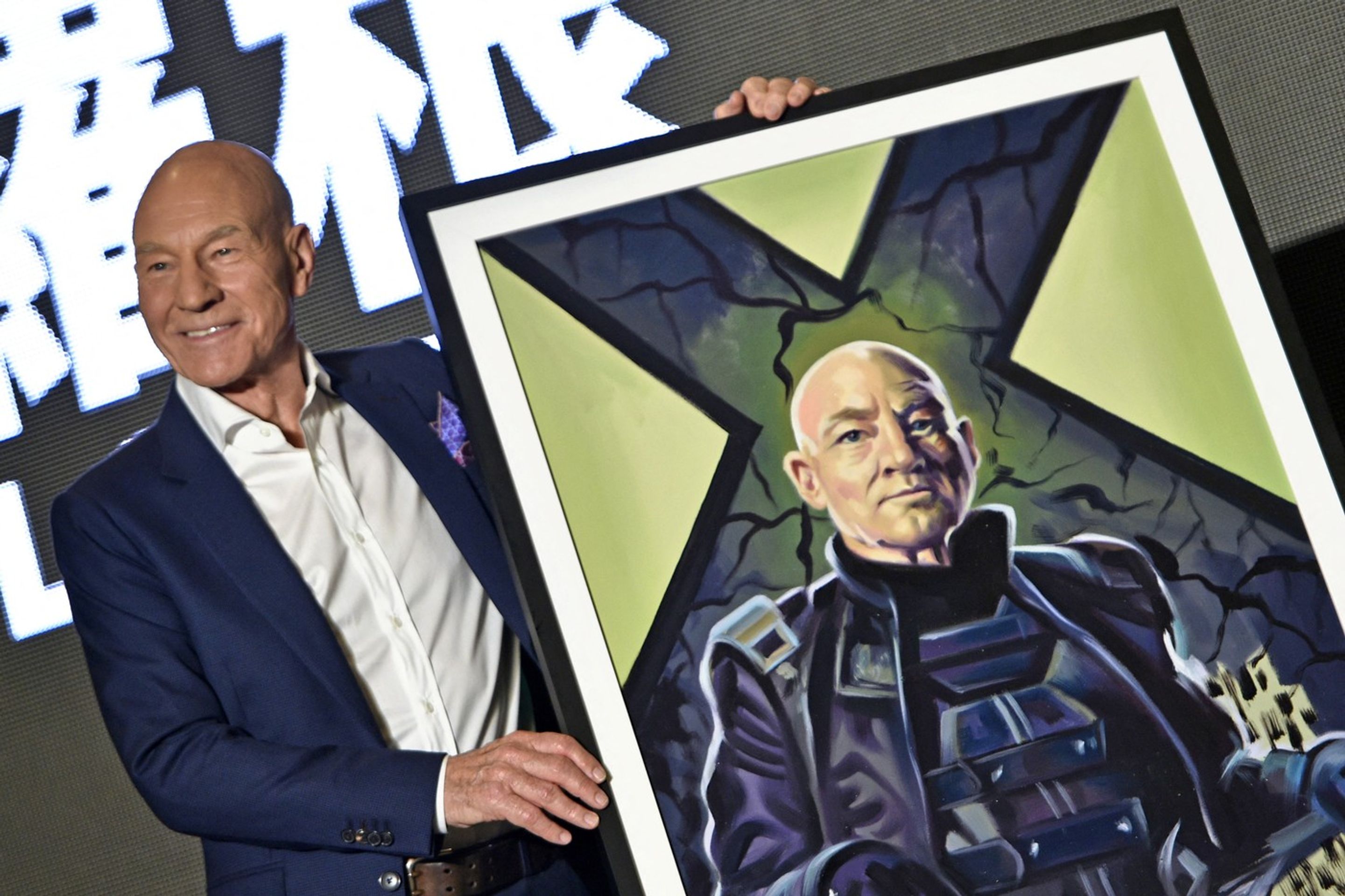 Patrick Stewart - Zemřel Patrick Stewart (2/6)