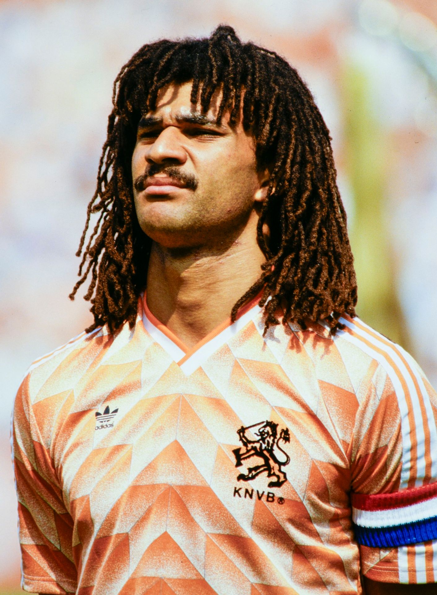 Ruud Gullit v dresu nizozemské reprezentace - Retro národní dresy (4/9)