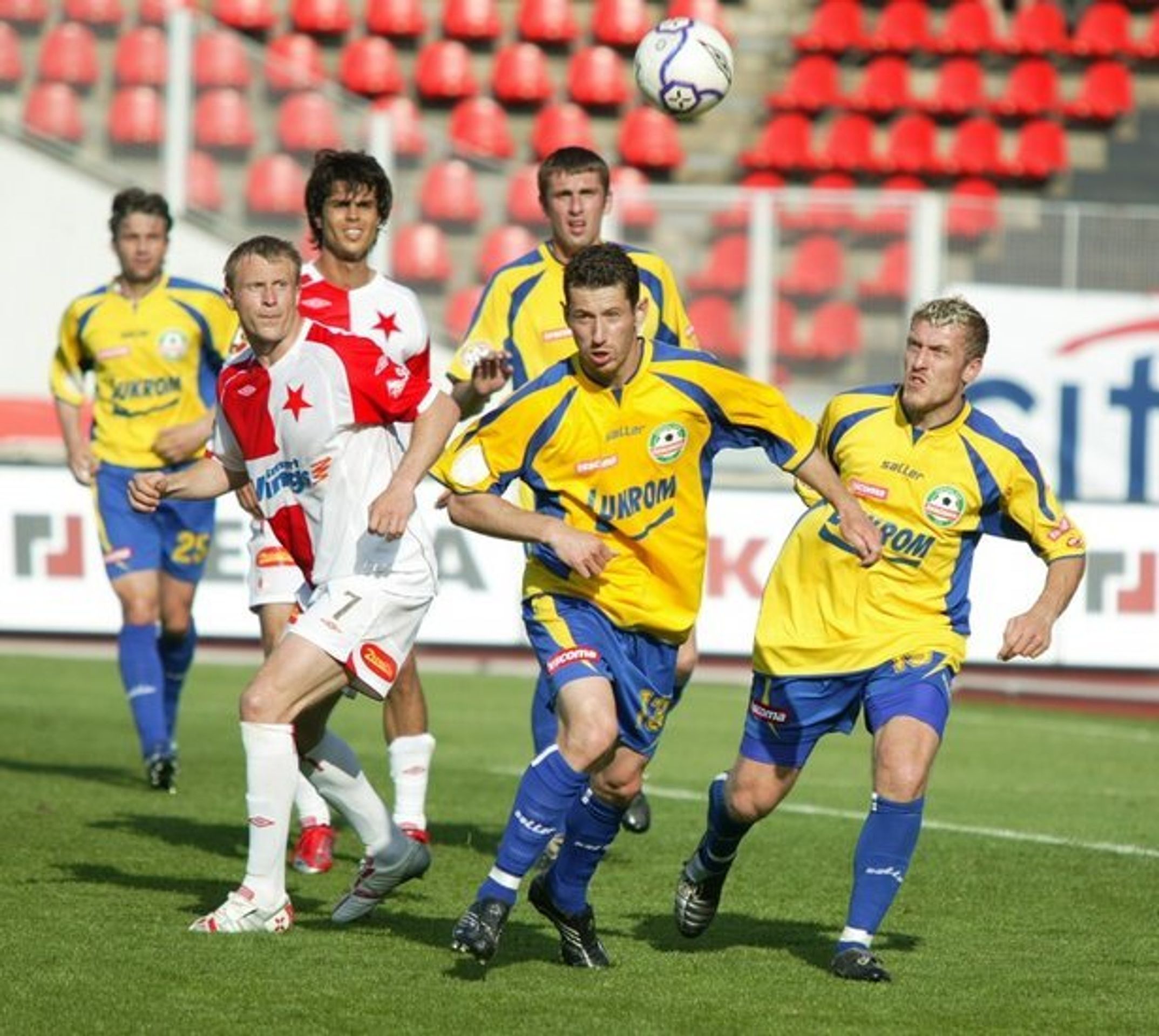 První přípravné utkání před novou sezonou čekají už o víkendu na některé kluby Gambrinus ligy. Mezi nimi i na Slavii. - Slavii zachránil střídající Kalivoda (4/4)