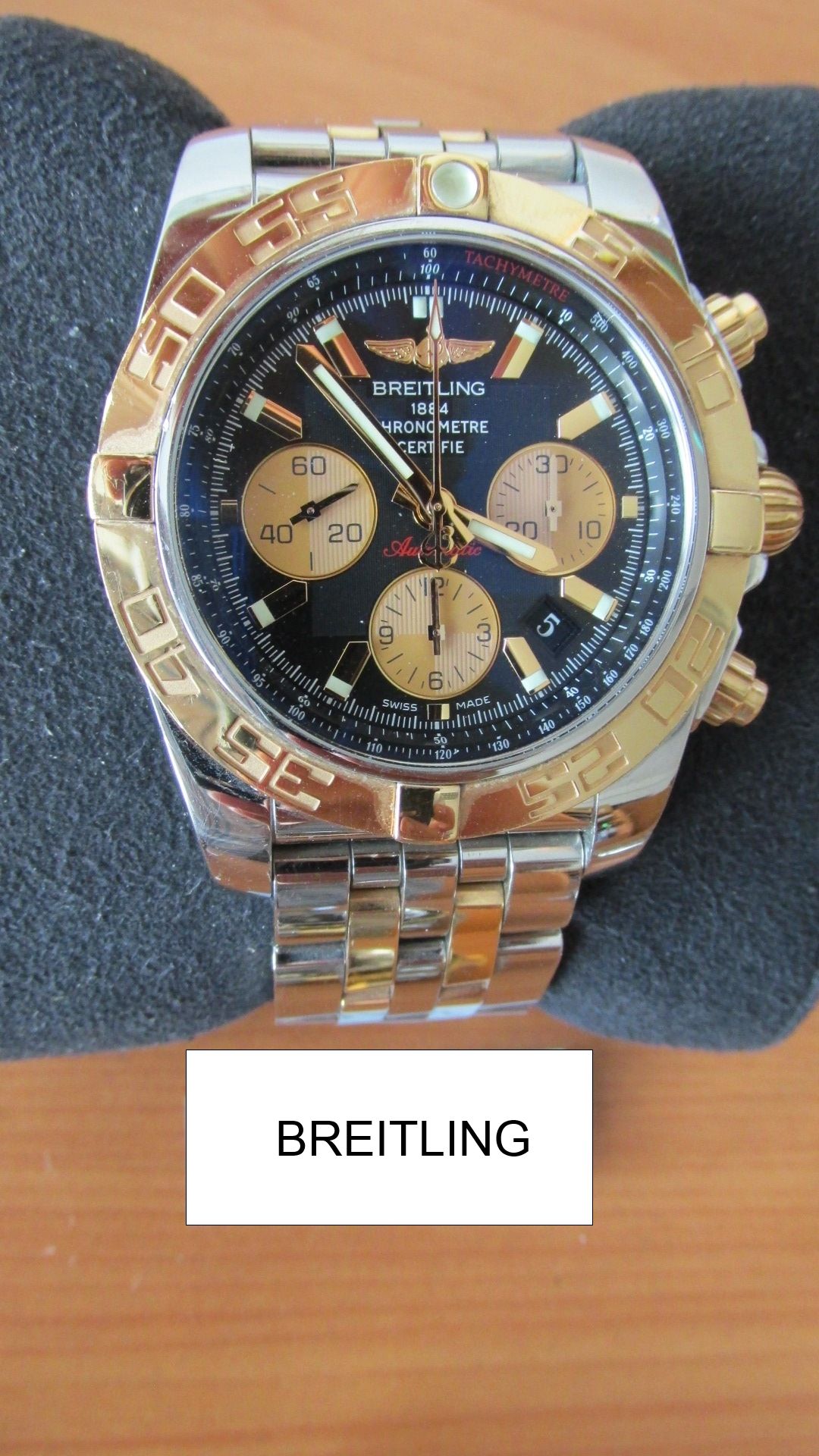 Pánské hodinky BREITLING Chronomat 44 Automatic - Nejnižší kupní cena 95 000 kč - GALERIE: Dražba věcí (11/12)