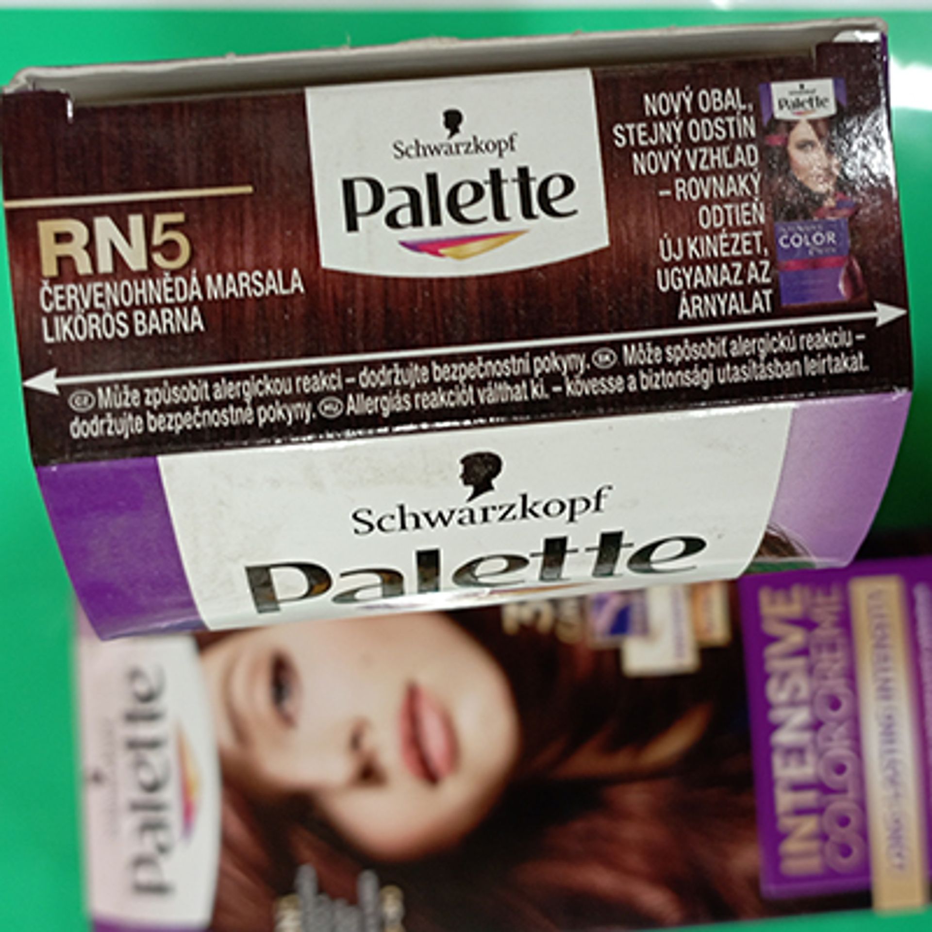 Barva na vlasy Palette INTENSIVE COLOR CREME RN-5 Red-brown marsala (2) - Zdraví závadná kosmetika (11/37)