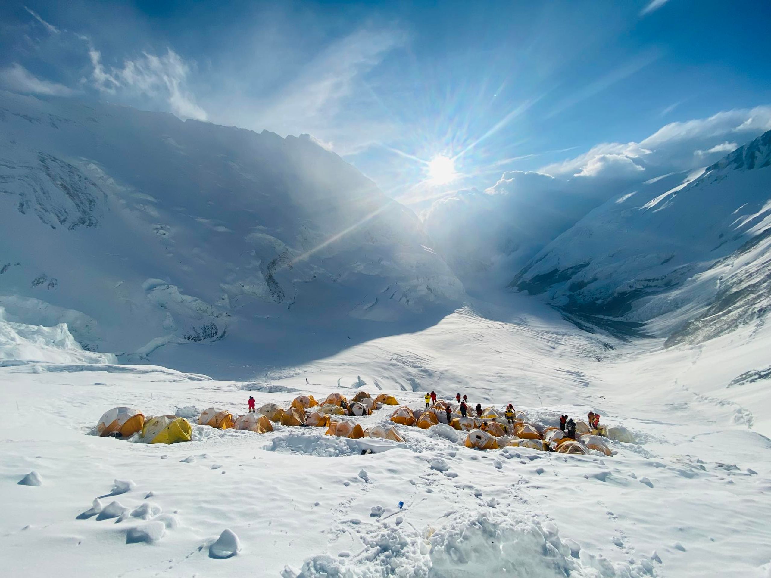 Česká horolezkyně Monika Benešová zdolala Mount Everest (2) - Česká horolezkyně Monika Benešová zdolala Mount Everest (2/9)