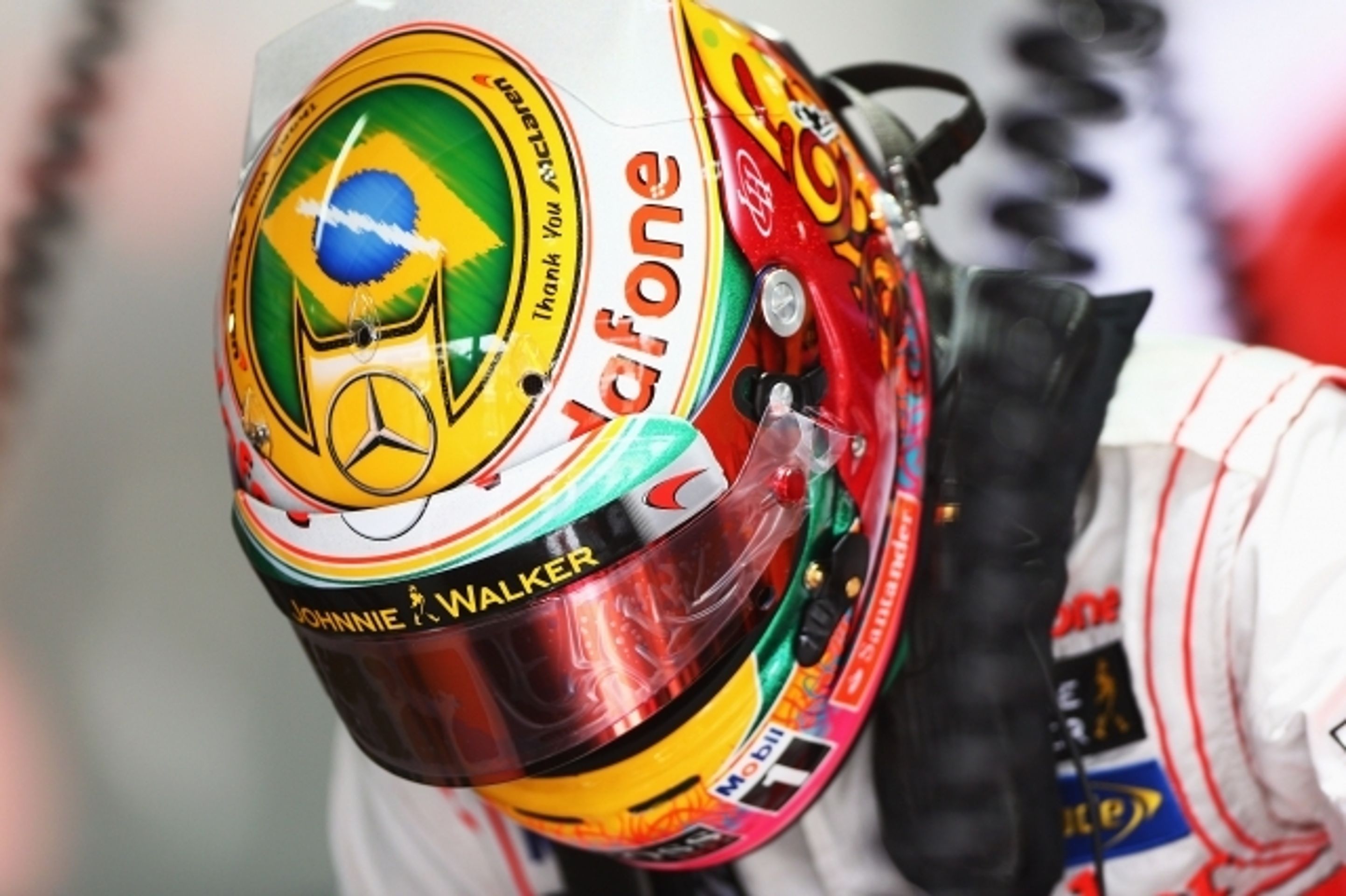 Hamilton a jeho brazilská přilba - 7 - GALERIE: Hamilton a jeho brazilská přilba (7/7)