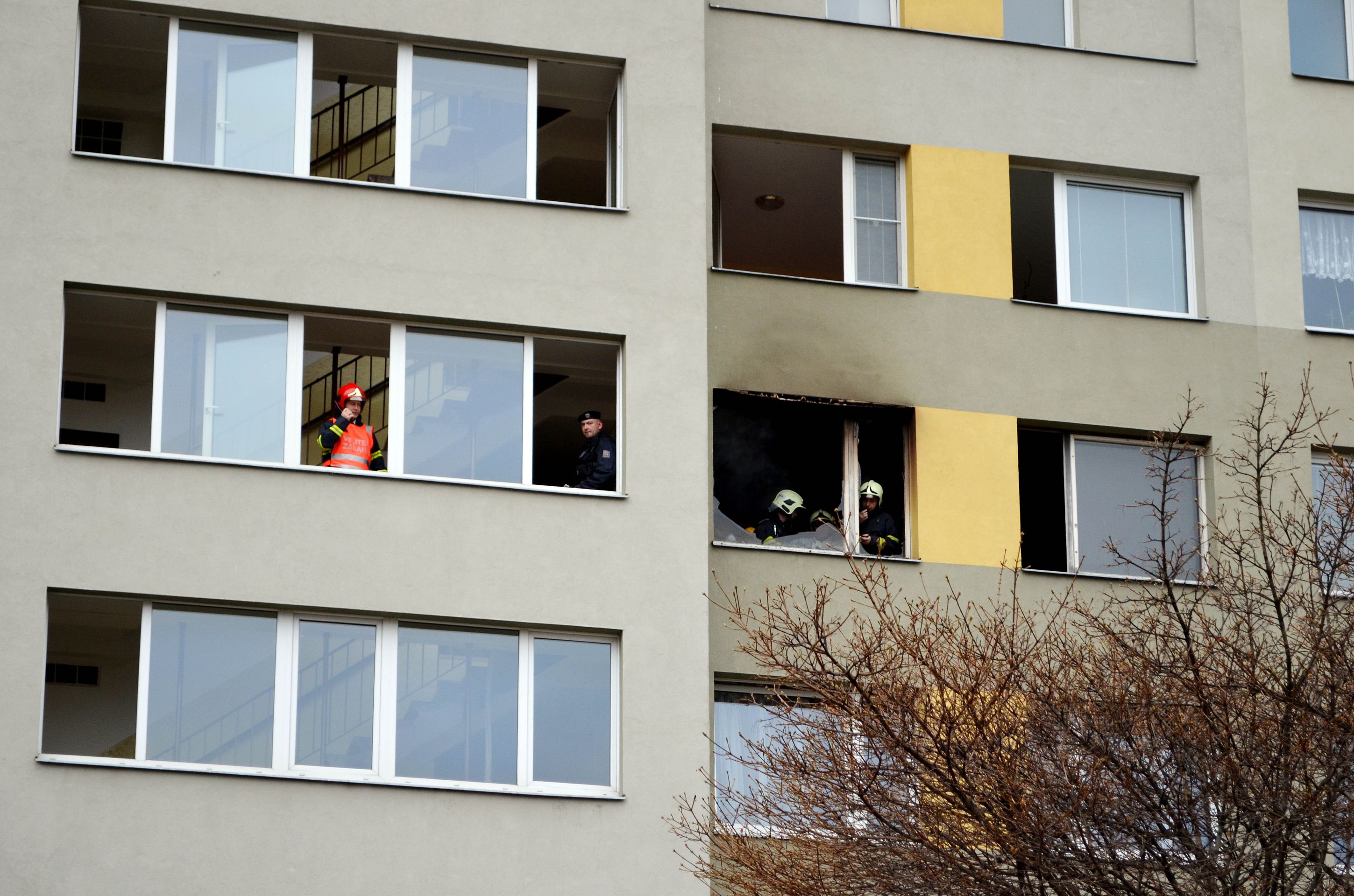 Požár - Chodov - 3 - Požár na pražském Chodově (3/6)
