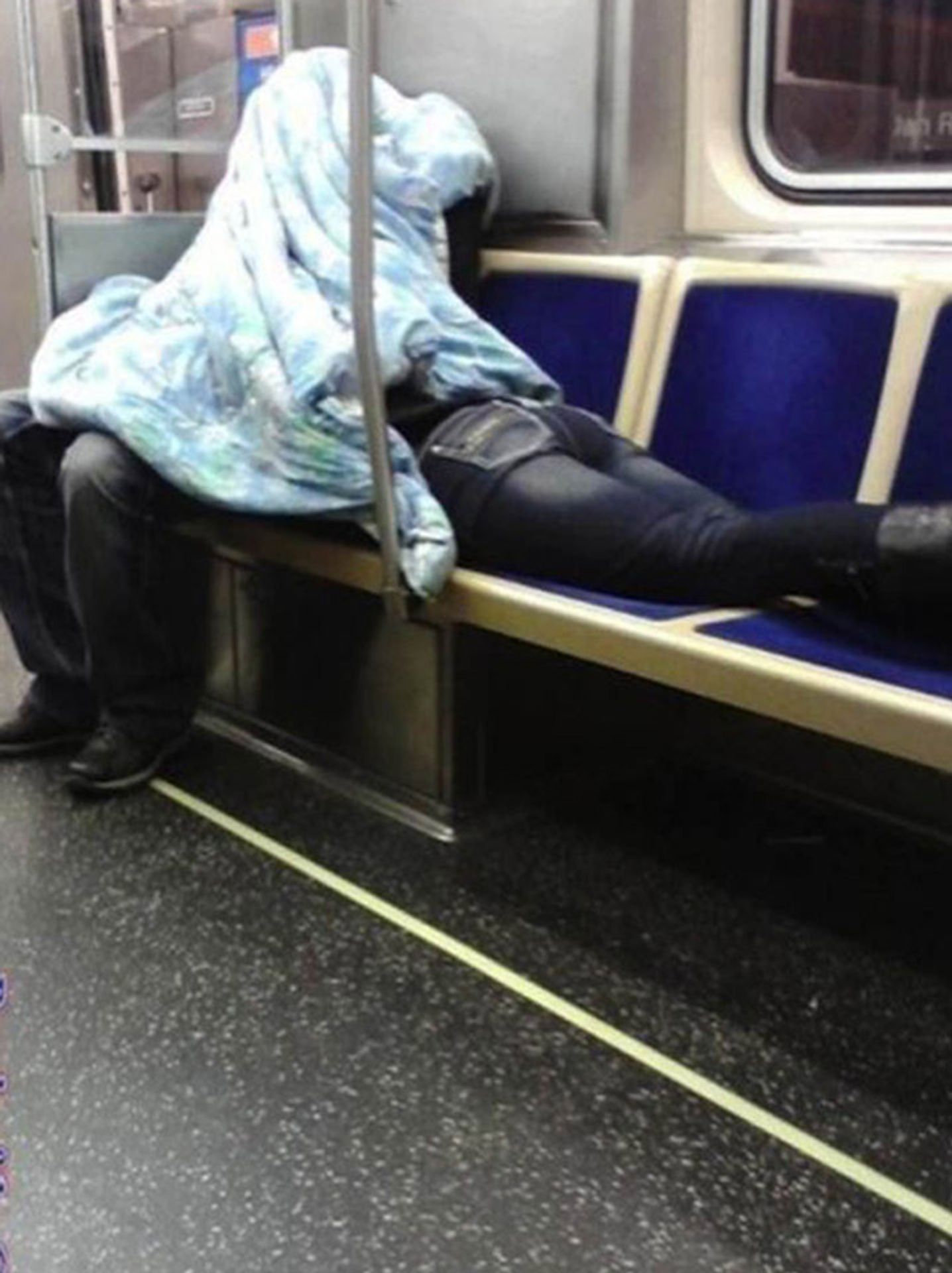 Americké metro - 14 - GALERIE: Co potkáte v americkém metru (3/16)