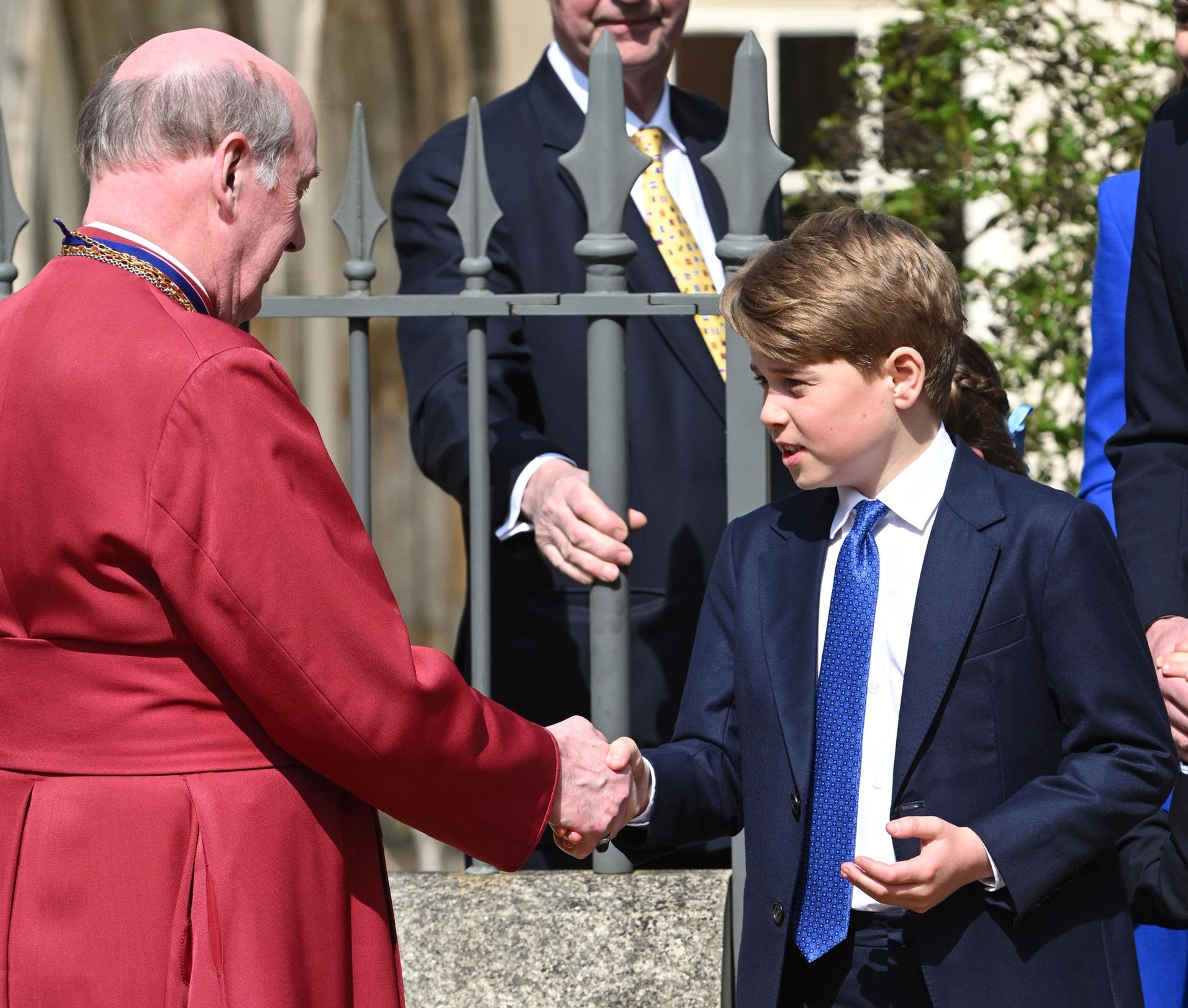 Princ George - Královská rodina oslavila Velikonoce na hradě Windsor (1/11)