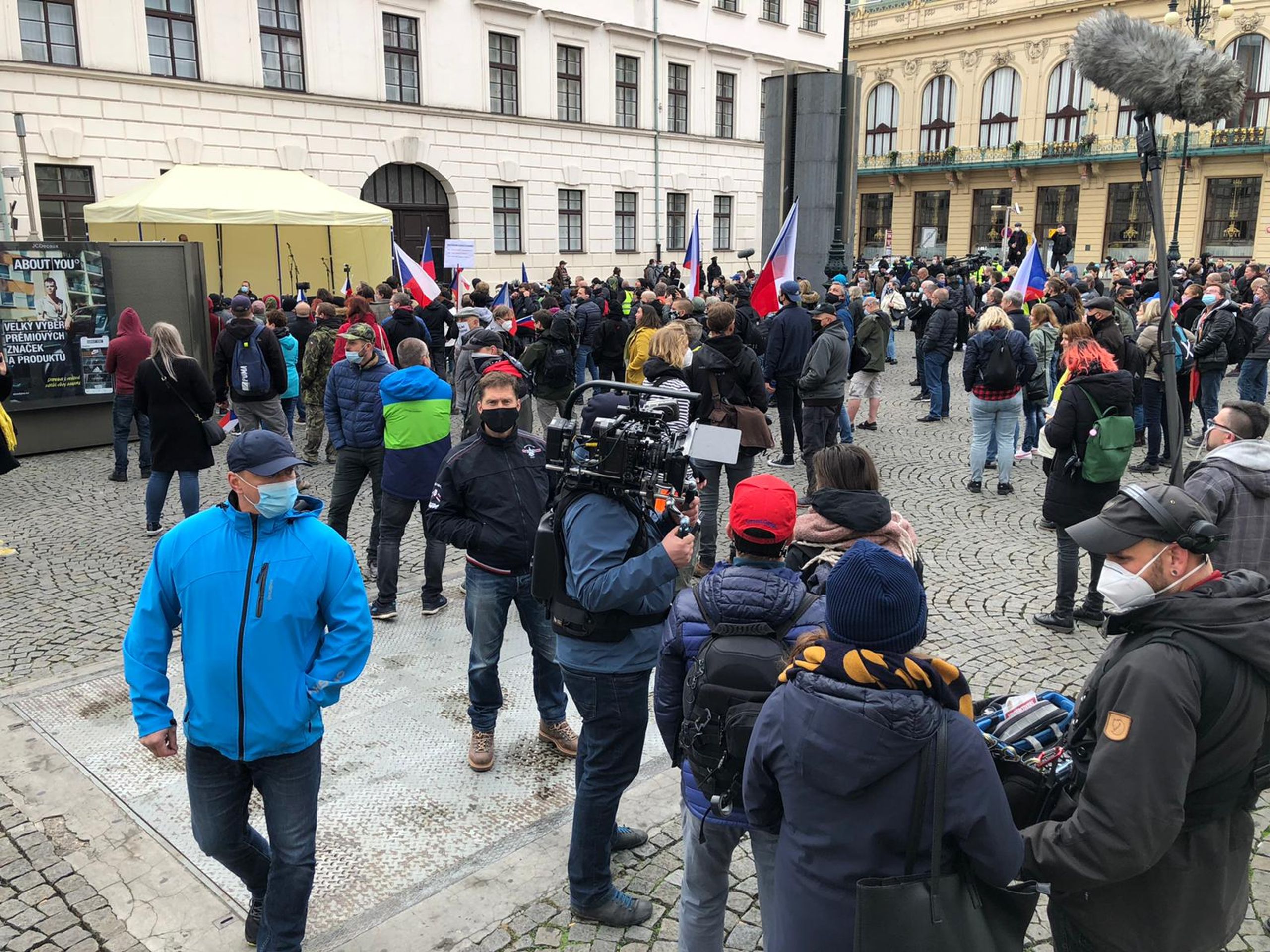 Shromáždění na náměstí Republiky - GALERIE: Shromáždění na náměstí Republiky (2/11)