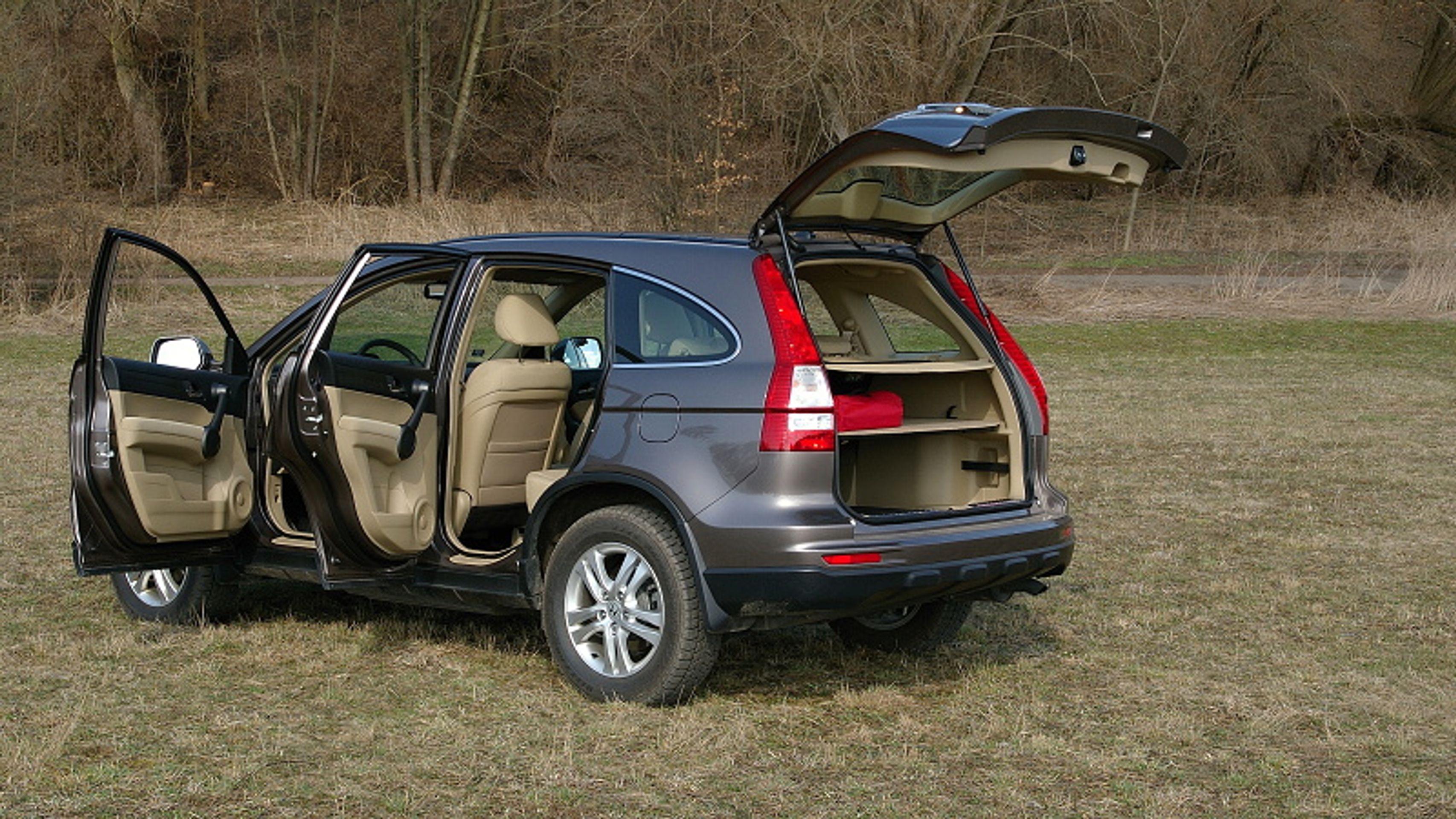Honda CR-V - 7 - GALERIE Honda CR-V (1/7)