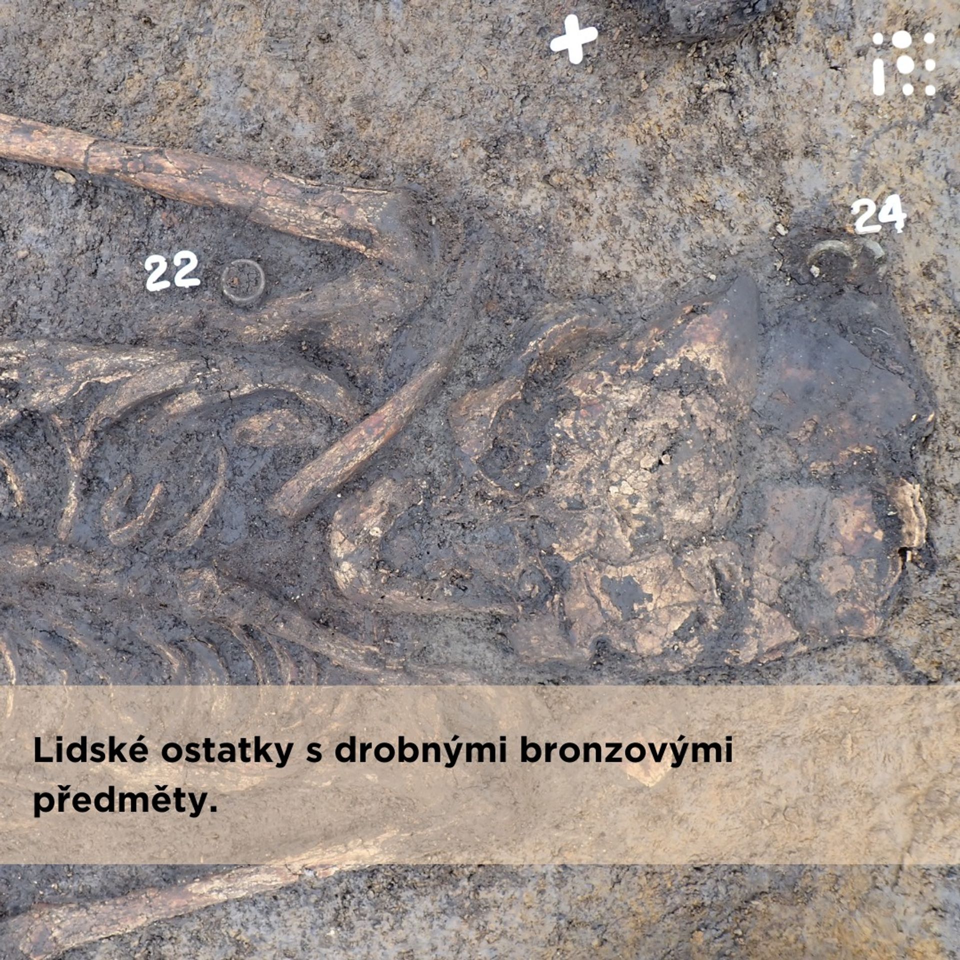 Jeden z úseků chybějící části Pražského okruhu býval kdysi pohřebištěm (4) - Jeden z úseků chybějící části Pražského okruhu býval kdysi pohřebištěm (7/10)
