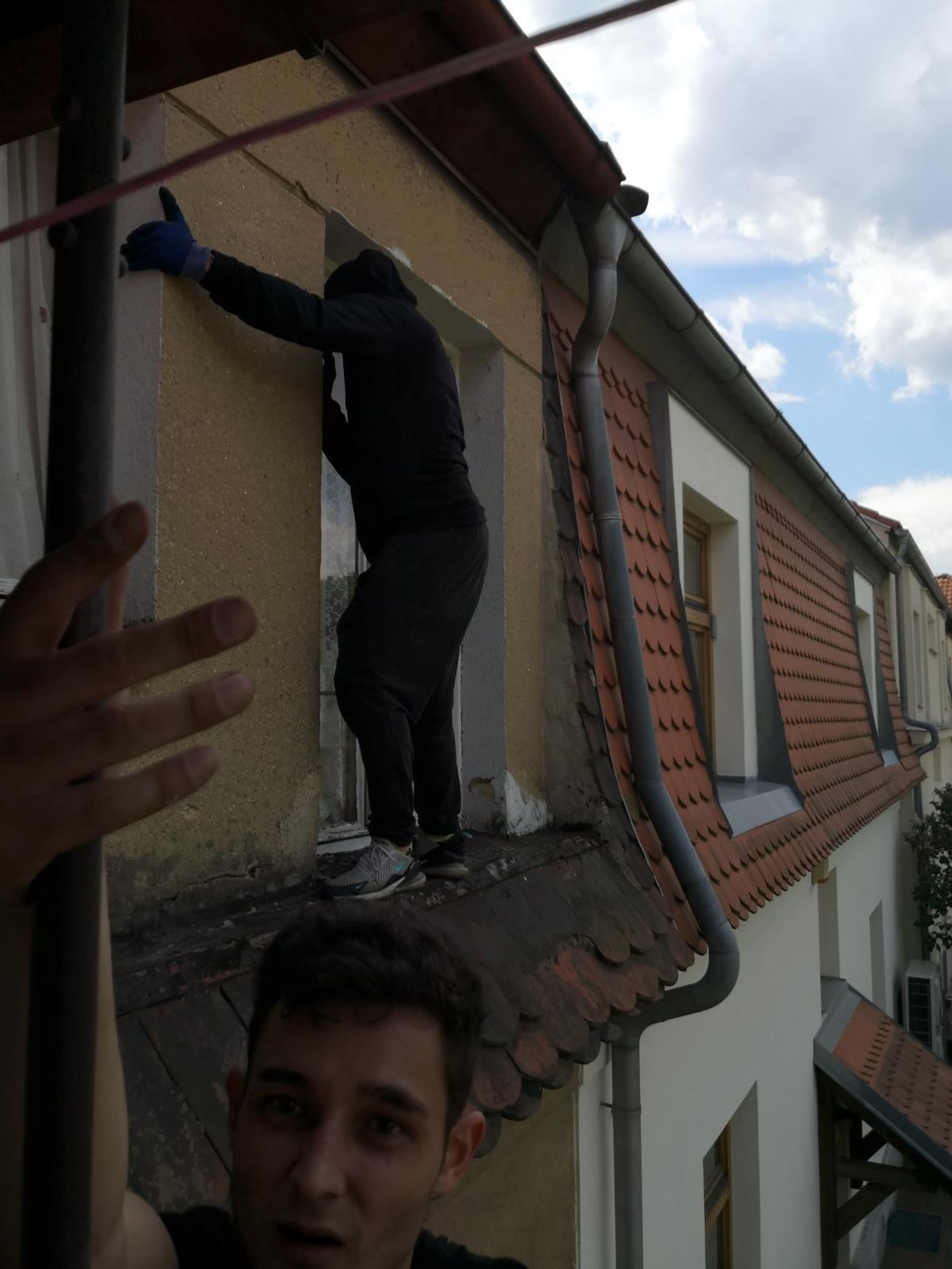 Lupiči chtěli okrást seniorku, ta je vyfotila na mobil - 2 - GALERIE: Zloději chtěli okrást důchodkyni (5/6)