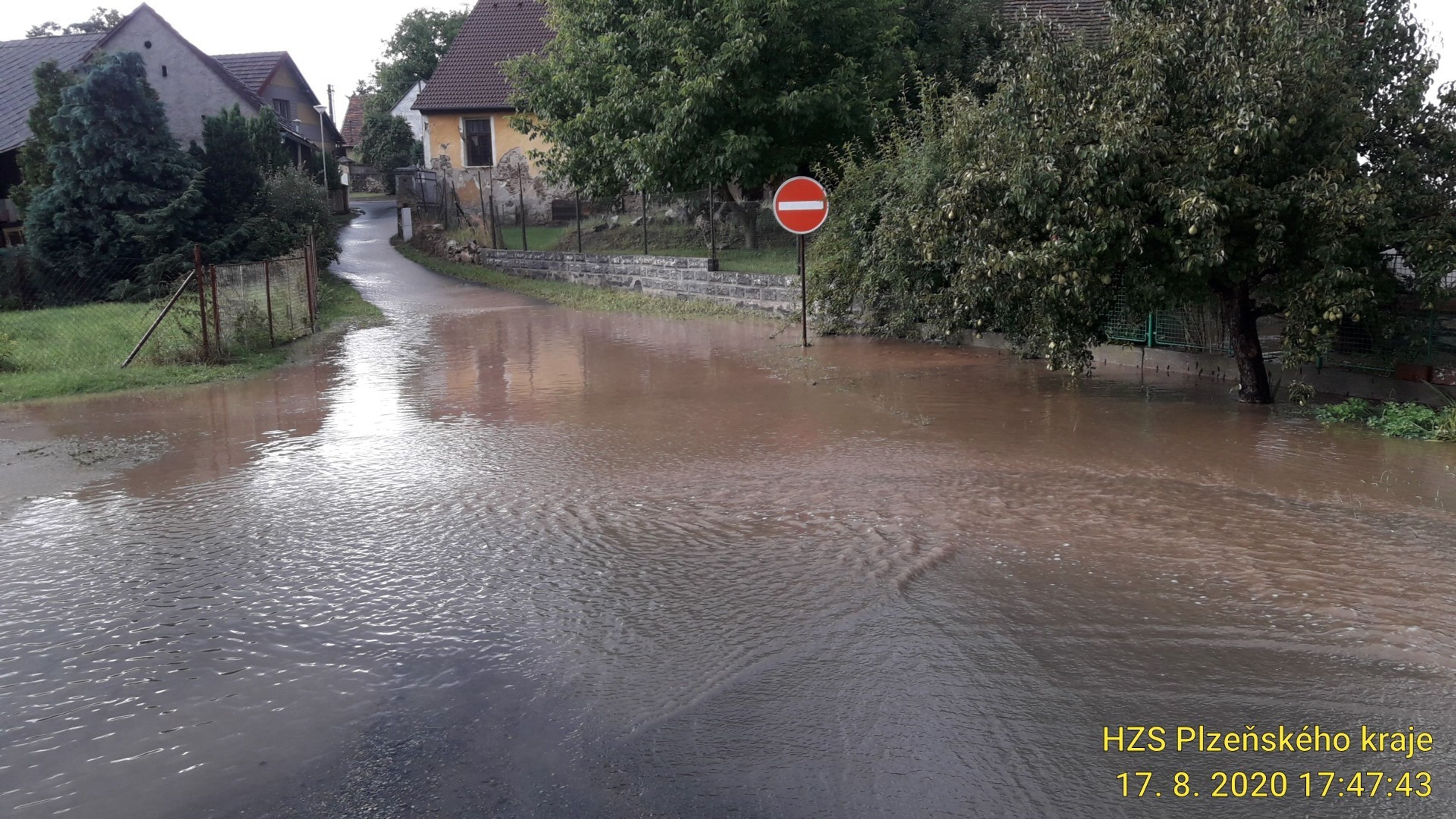 Plzeňským krajem se prohnaly bouřky - 7 - GALERIE: Českem se v pondělí prohnaly silné bouřky (5/11)