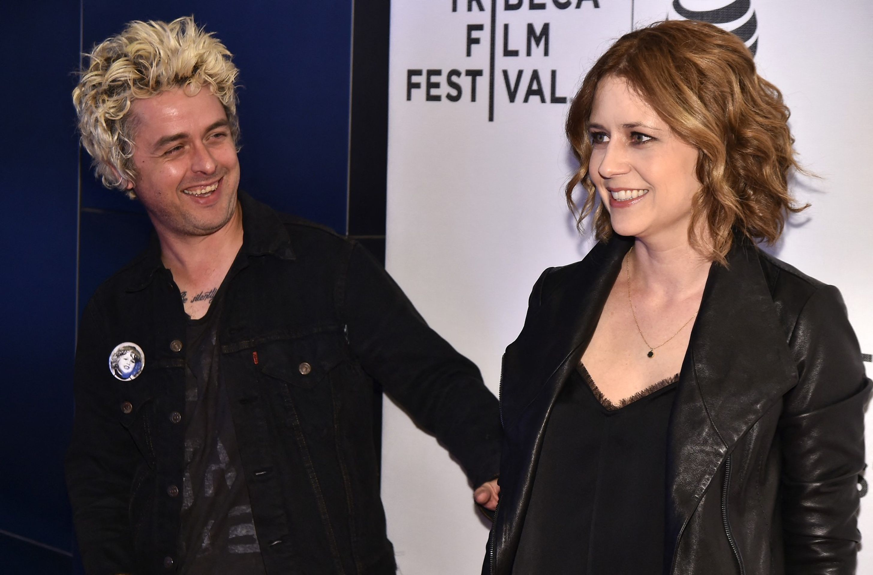 Billie Joe Armstrong a Jenna Fischerová, 23. 4. 2016 New York City - Jenna Fischerová (4/5)