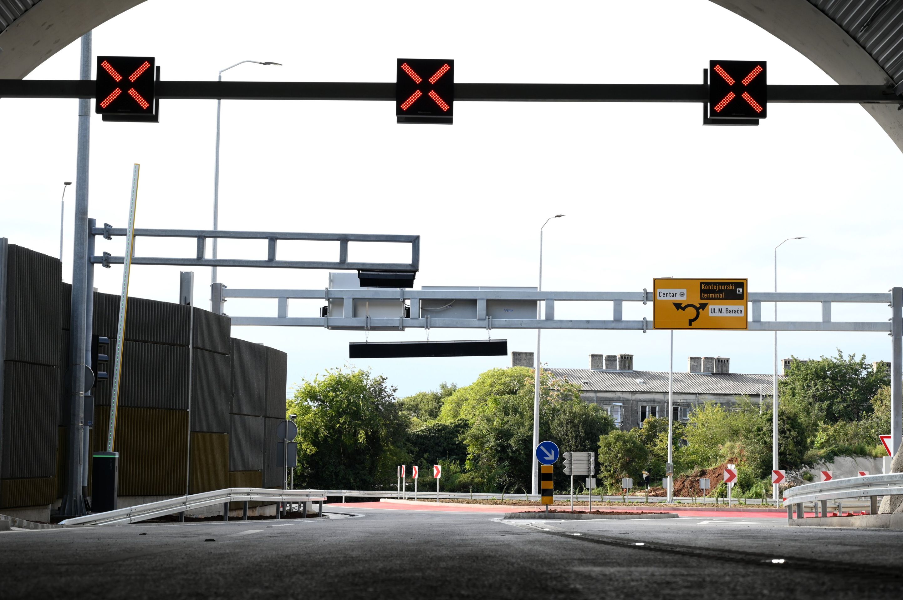 Slavnostní otevření nového úseku silnice (3) - Otevření nového úseku silnice v Chorvatsku (1/4)