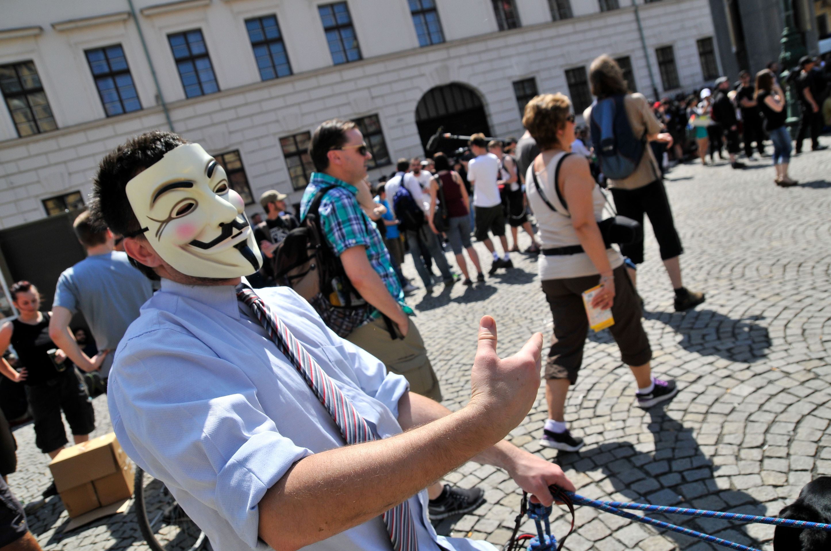 Shromáždění anarchistů v Praze - 6 - Oslavy Svátku práce - anarchisté (13/16)