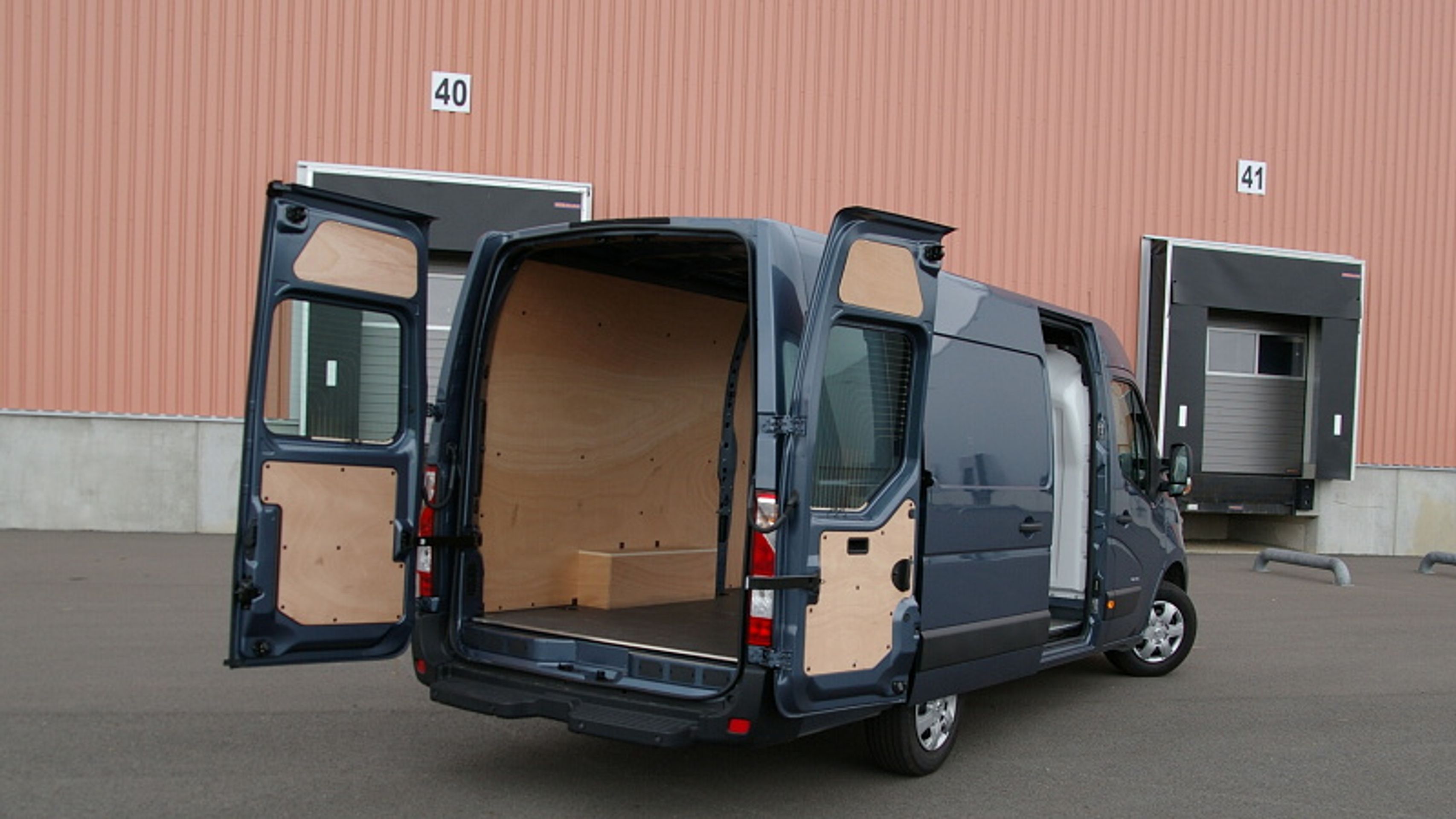 Opel Movano - 7 - GALERIE Opel Movano (6/11)