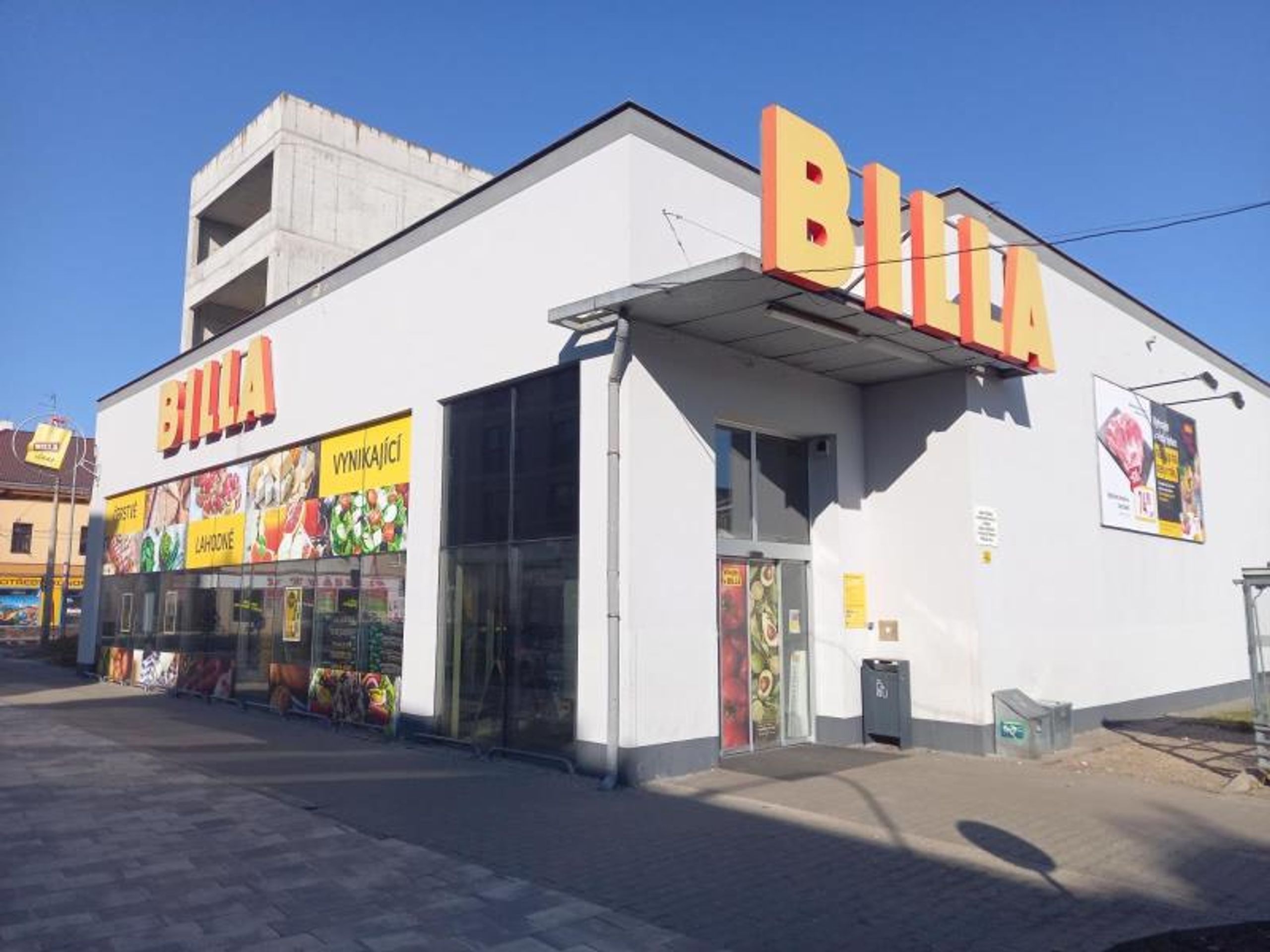 Billa, Pardubice (1) - Uzavřená provozovna Billa v Pardubicích (1/17)