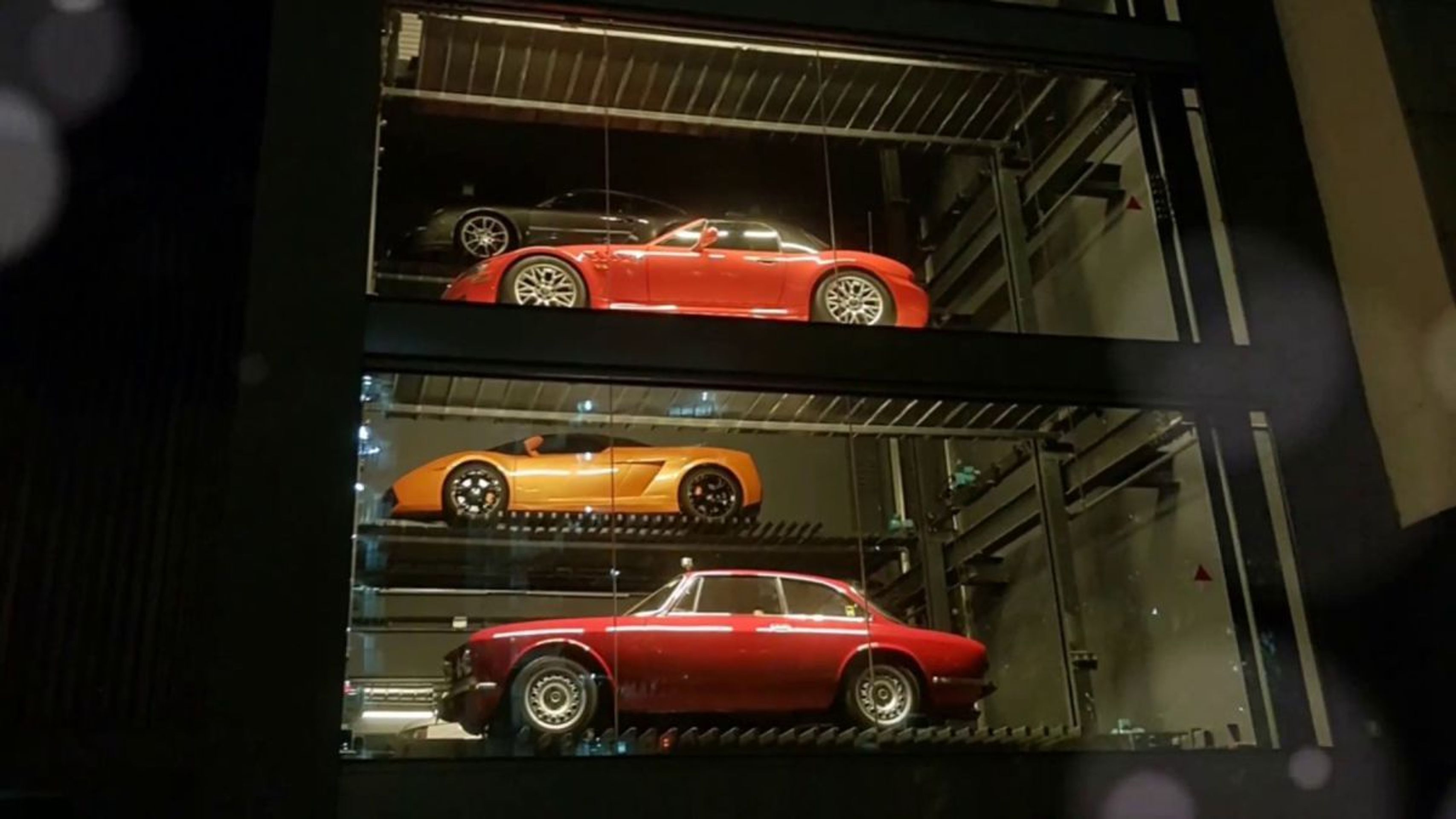 autobahn motors 14 Galerie GALERIE Autobahn Motors TN.cz