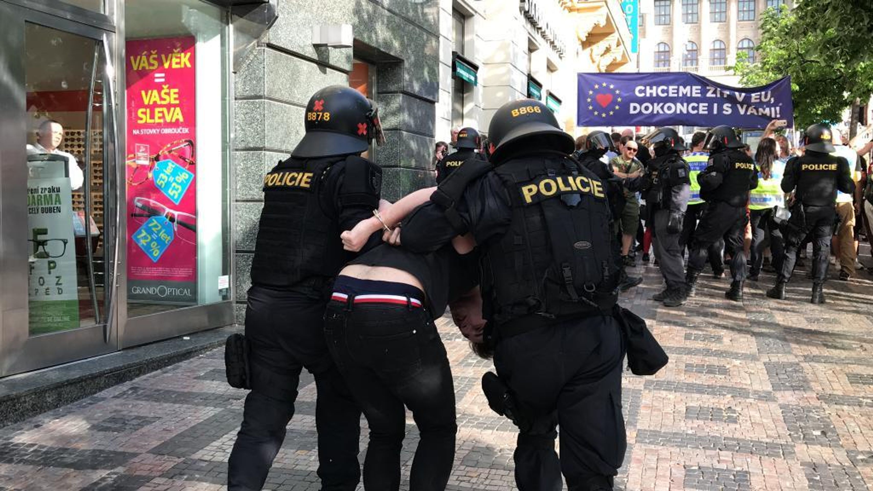 Demonstrace na Václavském náměstí - 3 - GALERIE: Demonstrace SPD na Václavském náměstí (11/13)