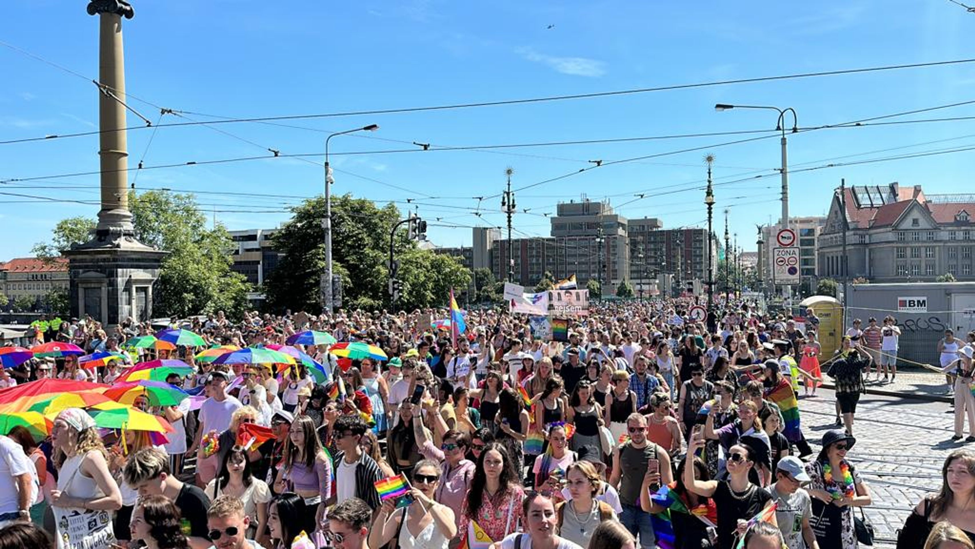 Průvod Prague Pride - Průvod Prague Pride (14/16)