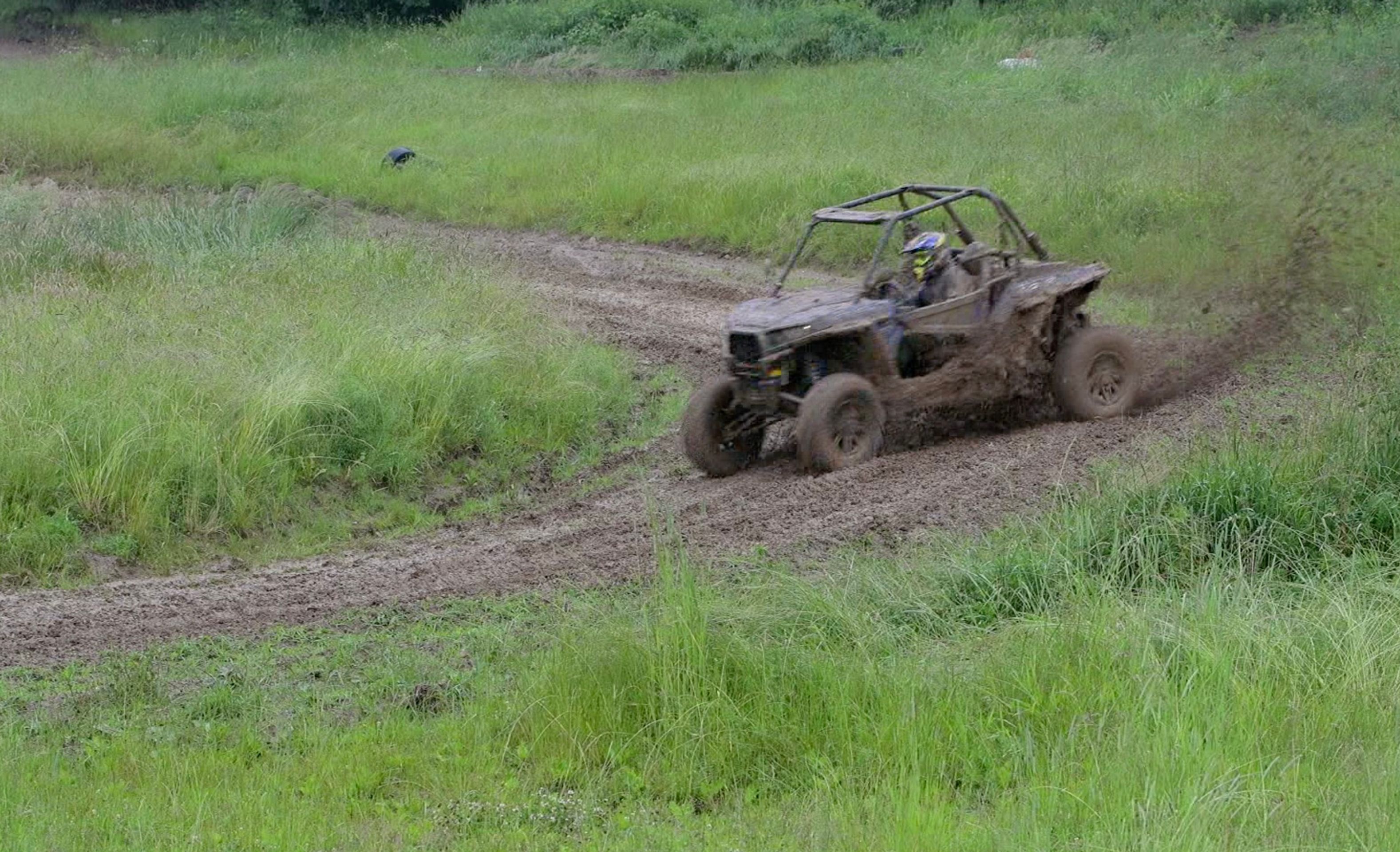 Polaris RZR XP 1000 - 17 - Fotogalerie: Bahenní lázeň s Polaris RZR XP 1000 (11/12)