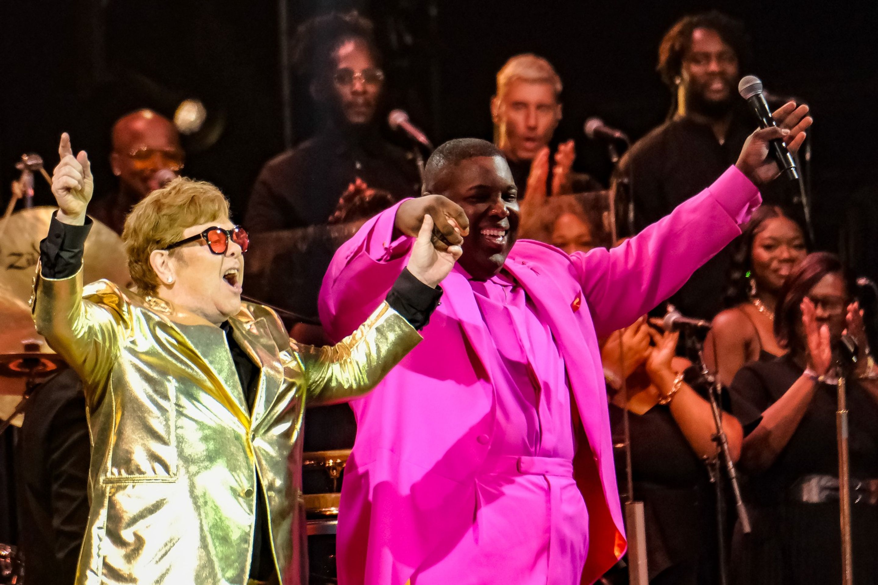 Elton John a Jacob Lusk, Glastonbury festival, 26. června 2023 - Elton John na Glastonbury festivalu (4/5)