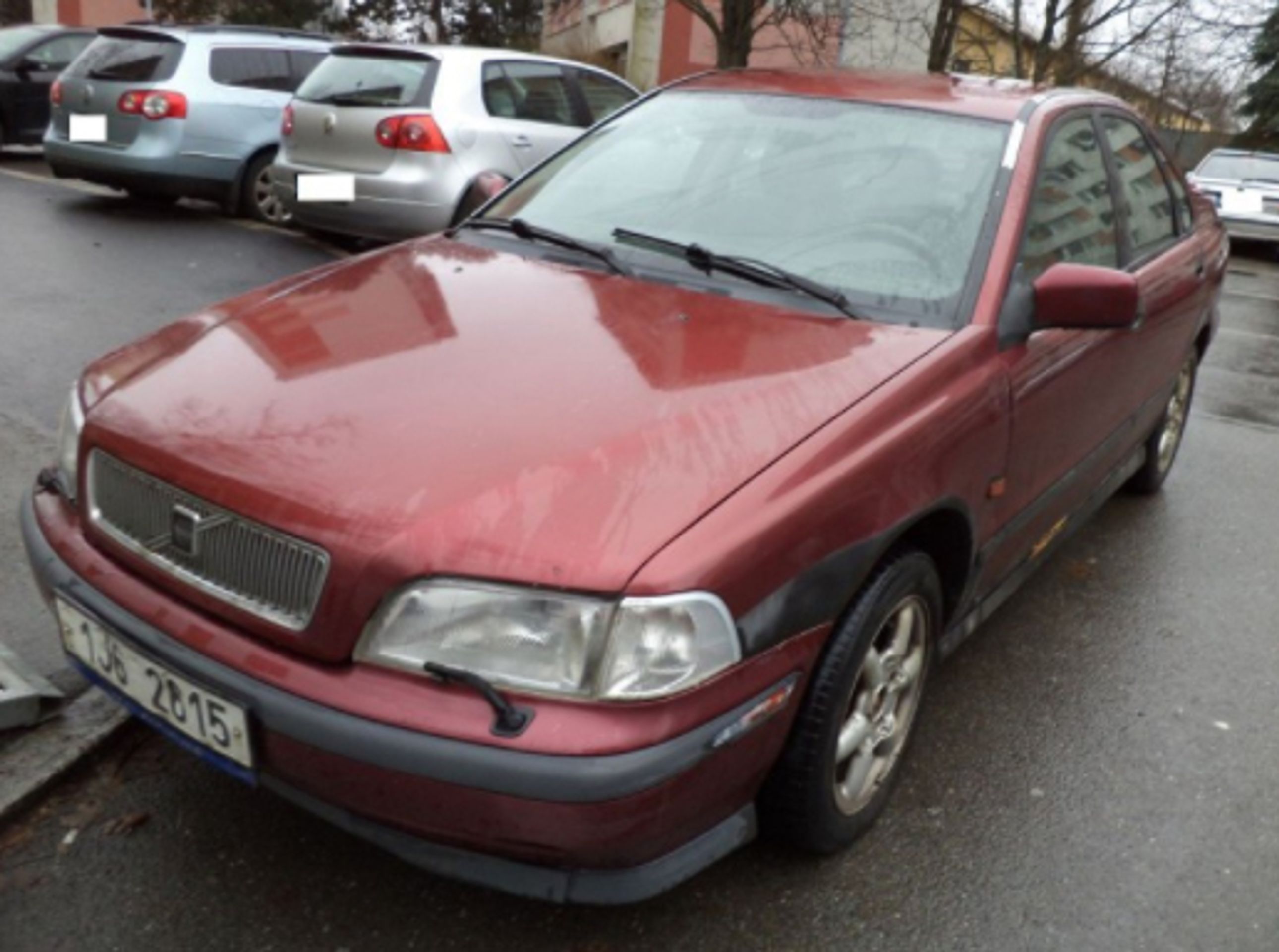 Exekuční dražba - Volvo S40 - GALERIE: Exekuční dražby automobilů (10/10)