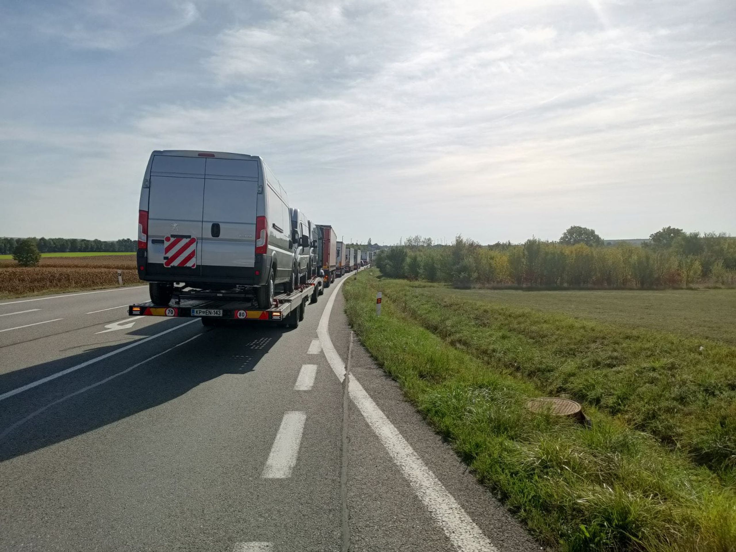 Dopravní zácpy na hranicích - Dopravní zácpy na hranicích (1/3)