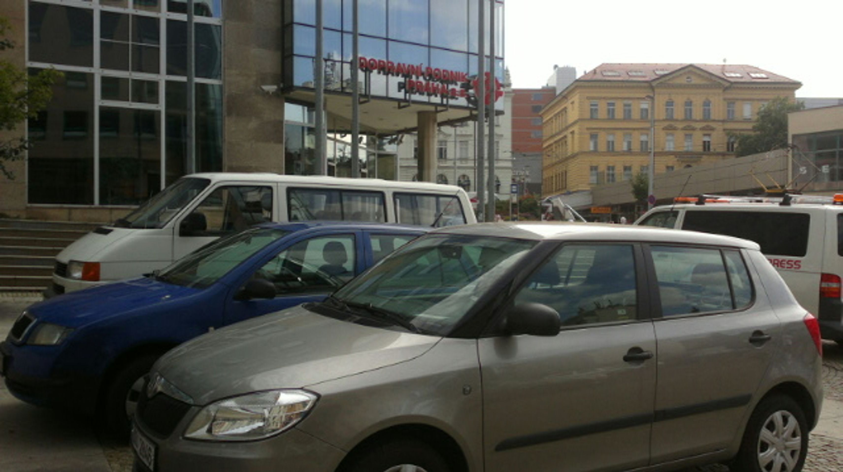 pražský Dopravní podnik - Galerie: Razie v DPP (2/3)