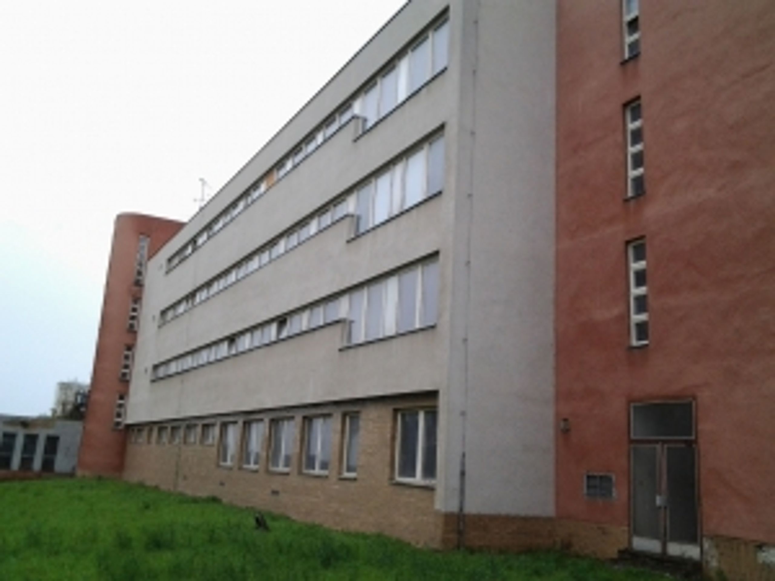 Ubytovna v Brně - Vojenské bunkry, pozemky a další nemovitosti (4/11)