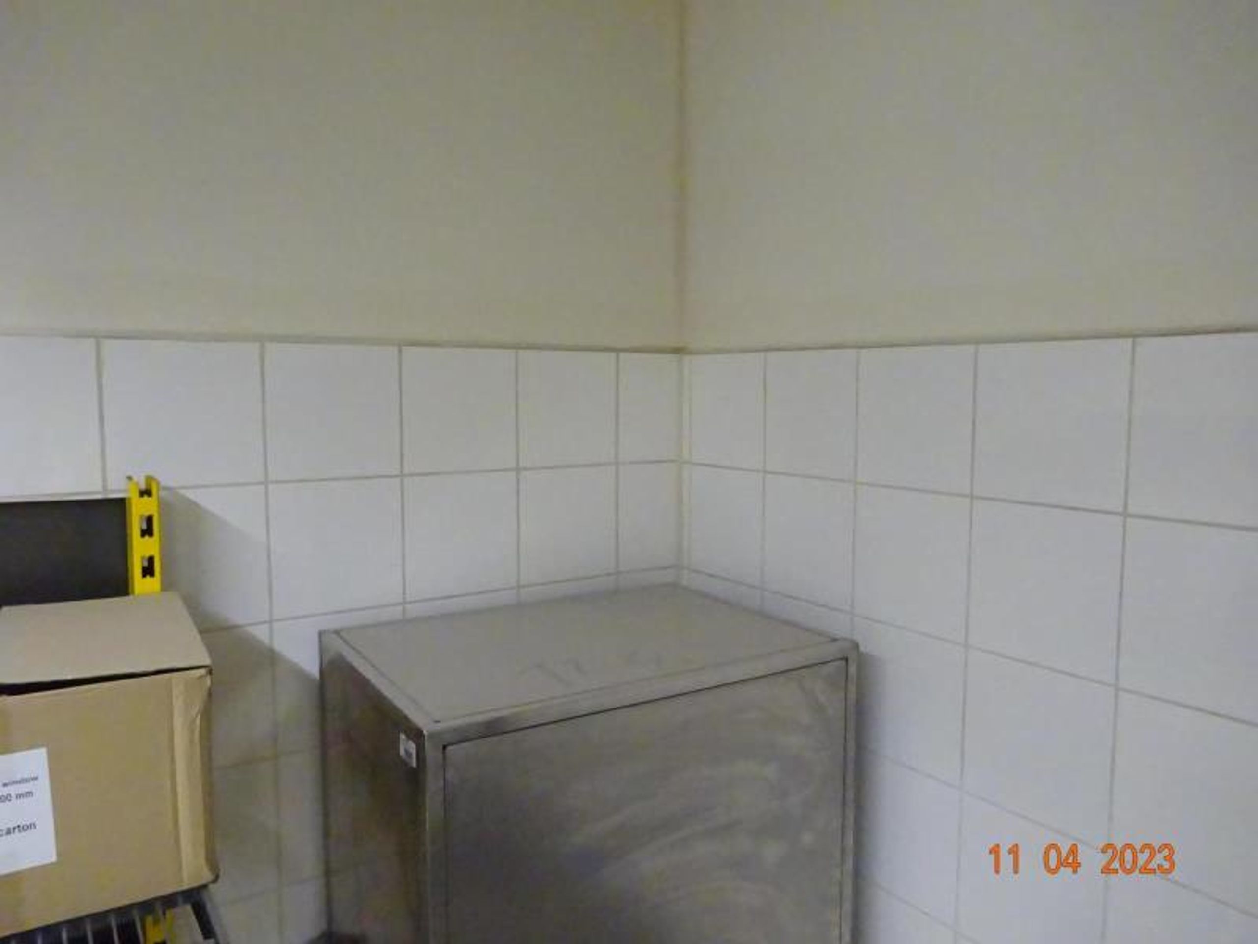 Uzavřená prodejna Tesco (6) - Uzavřená prodejna Tesco v Bílině (6/10)