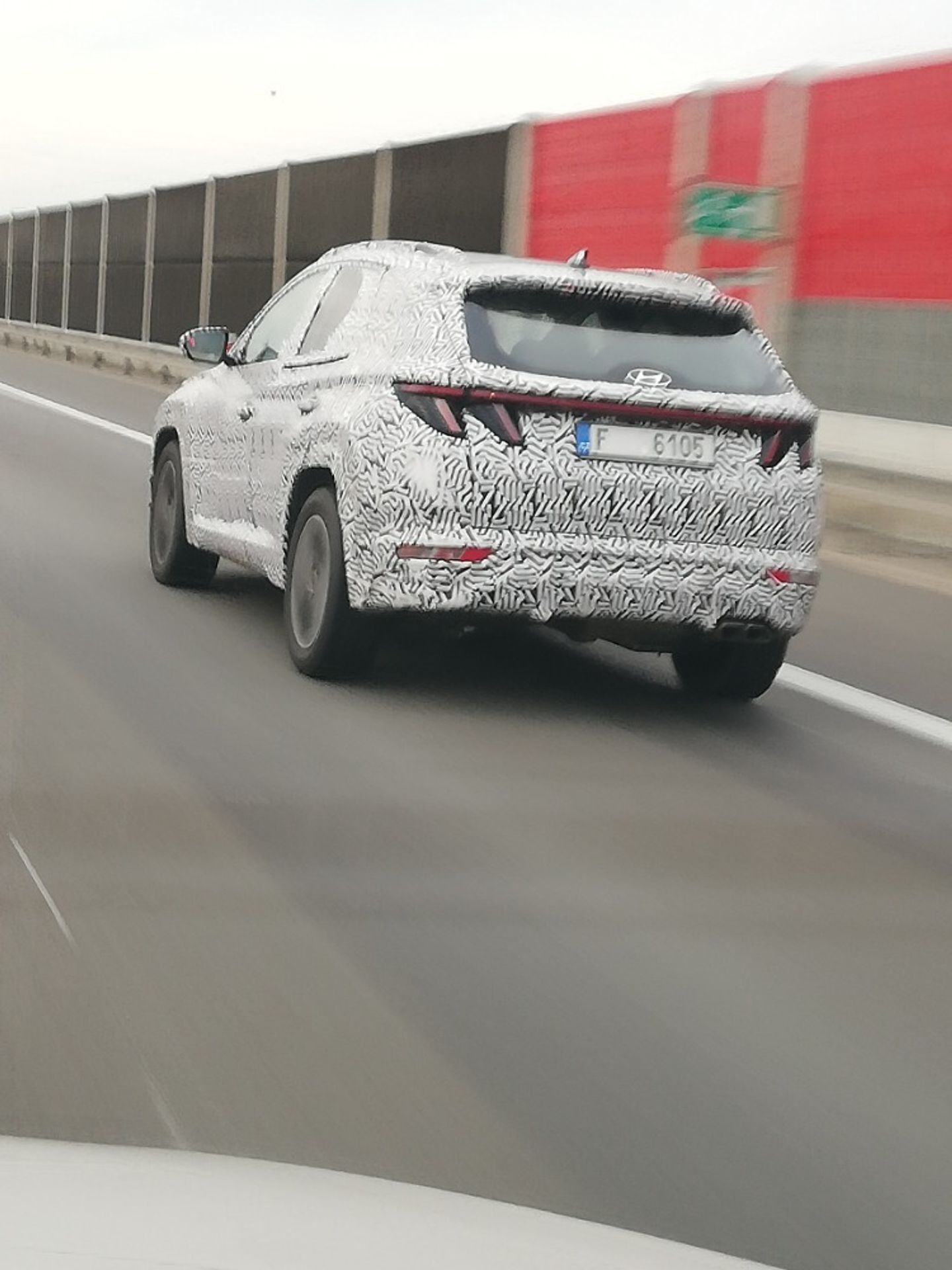 Hyundai v Česku testuje nové SUV - 6 - GALERIE: Nové SUV od Hyundai v Česku (4/4)