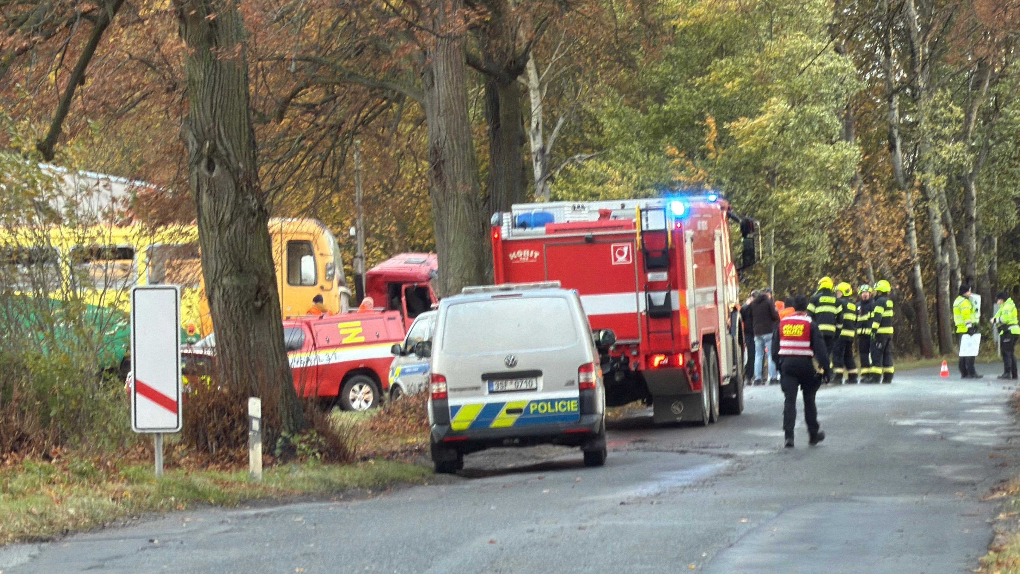 Srážka vlaku s nákladním automobilem u Příbrami - Srážka vlaku s nákladním automobilem u Příbrami (22/23)