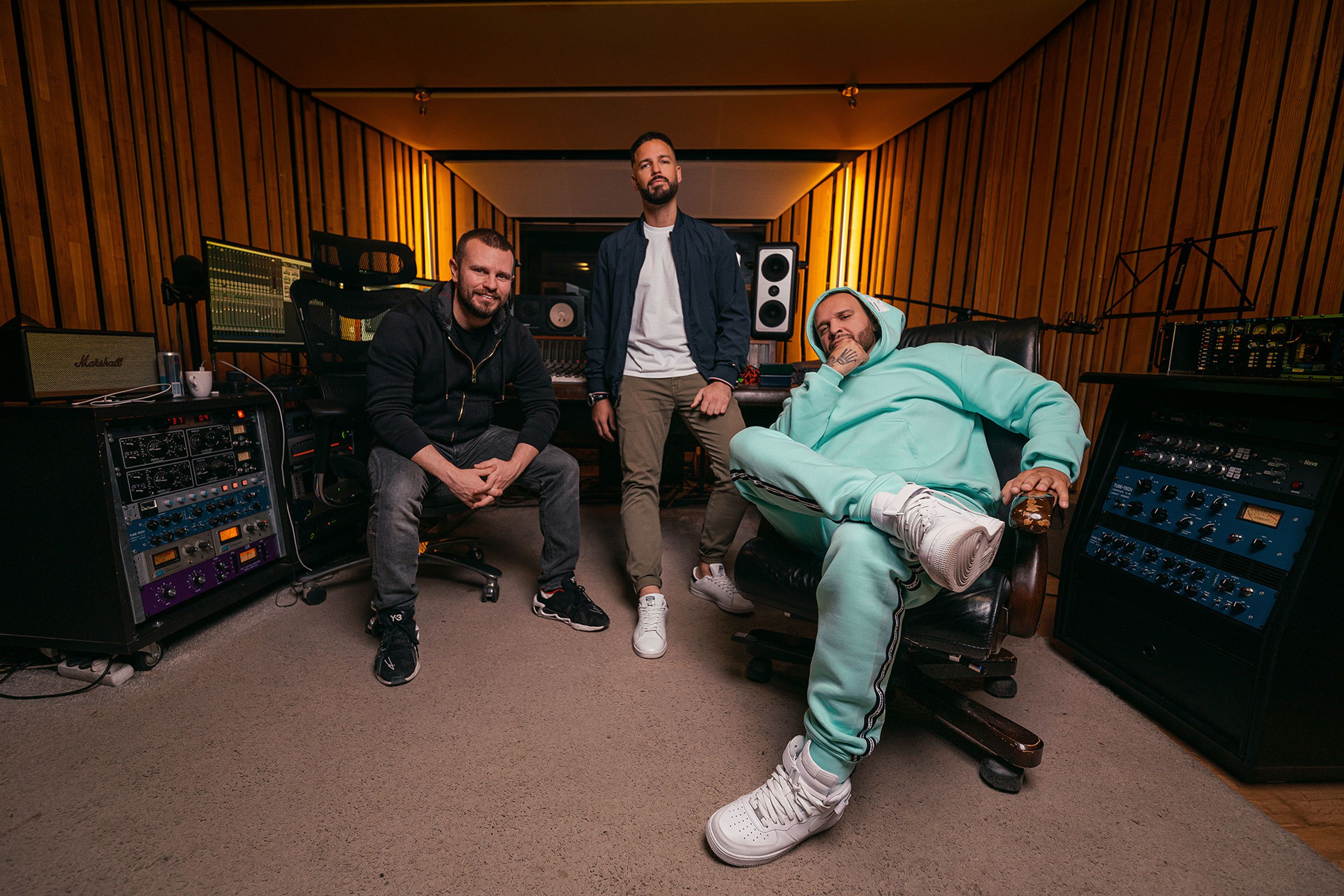 Kontrafakt - Hiphopová skupina Kontrafakt (3/8)