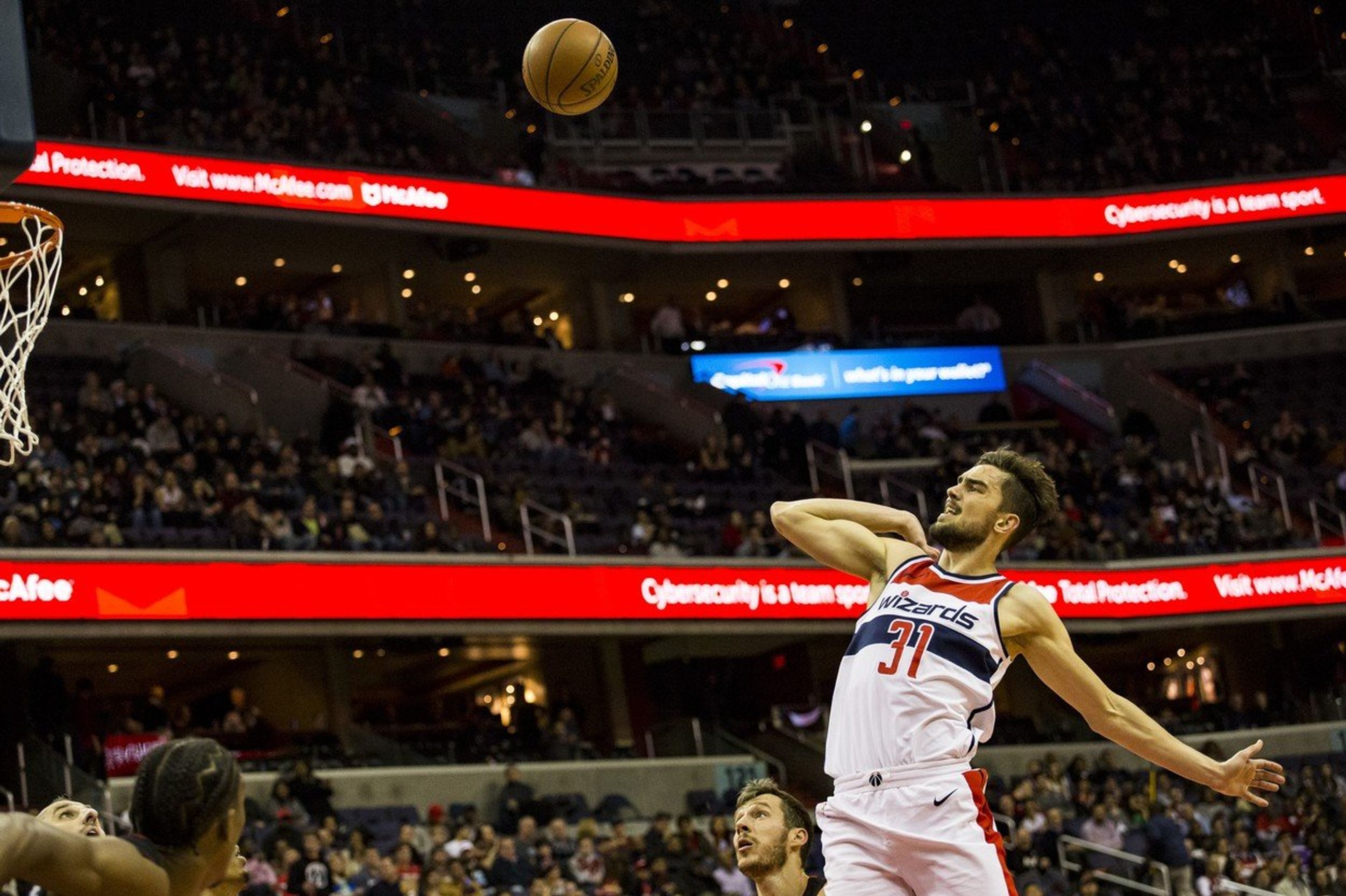 Tomáš Satoranský - GALERIE: Tomáš Satoranský a jeho druhá sezona v NBA (3/6)