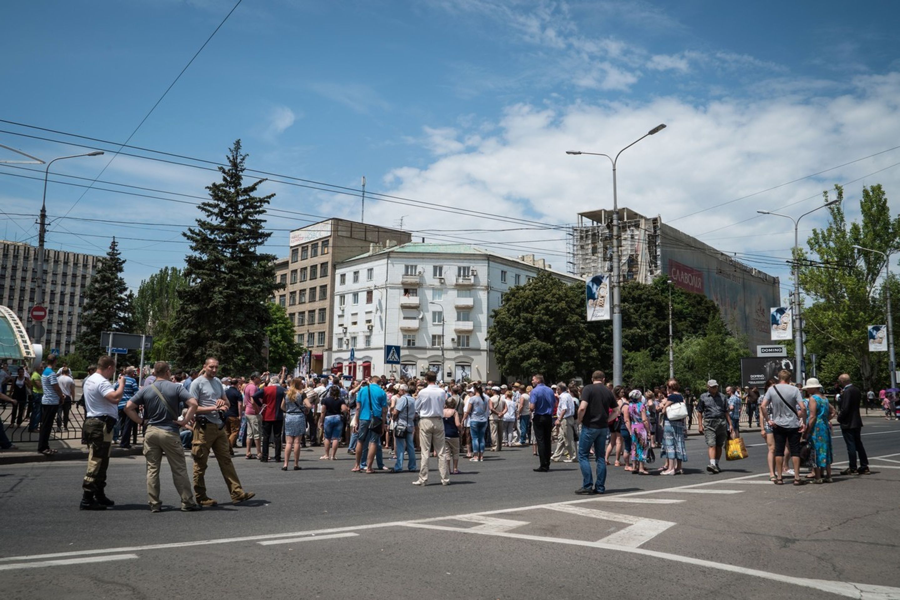 Demonstrace proti separatistům v Doněcku - 1 - GALERIE: V Doněcku demonstrovali proti proruským separatistům (1/4)