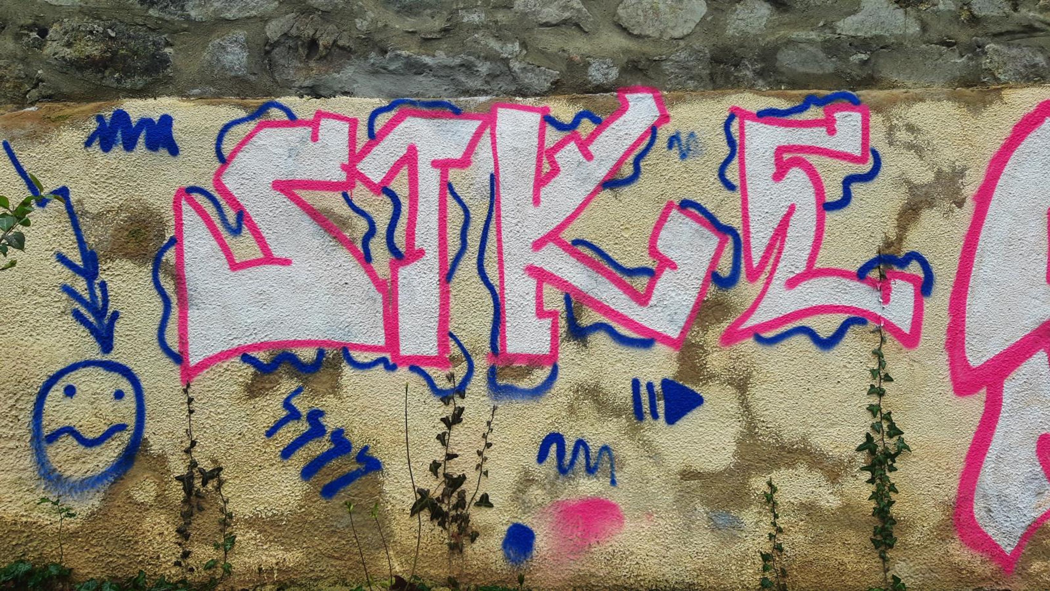 Graffiti - Zámek Hluboká (3) - Graffiti (4/7)