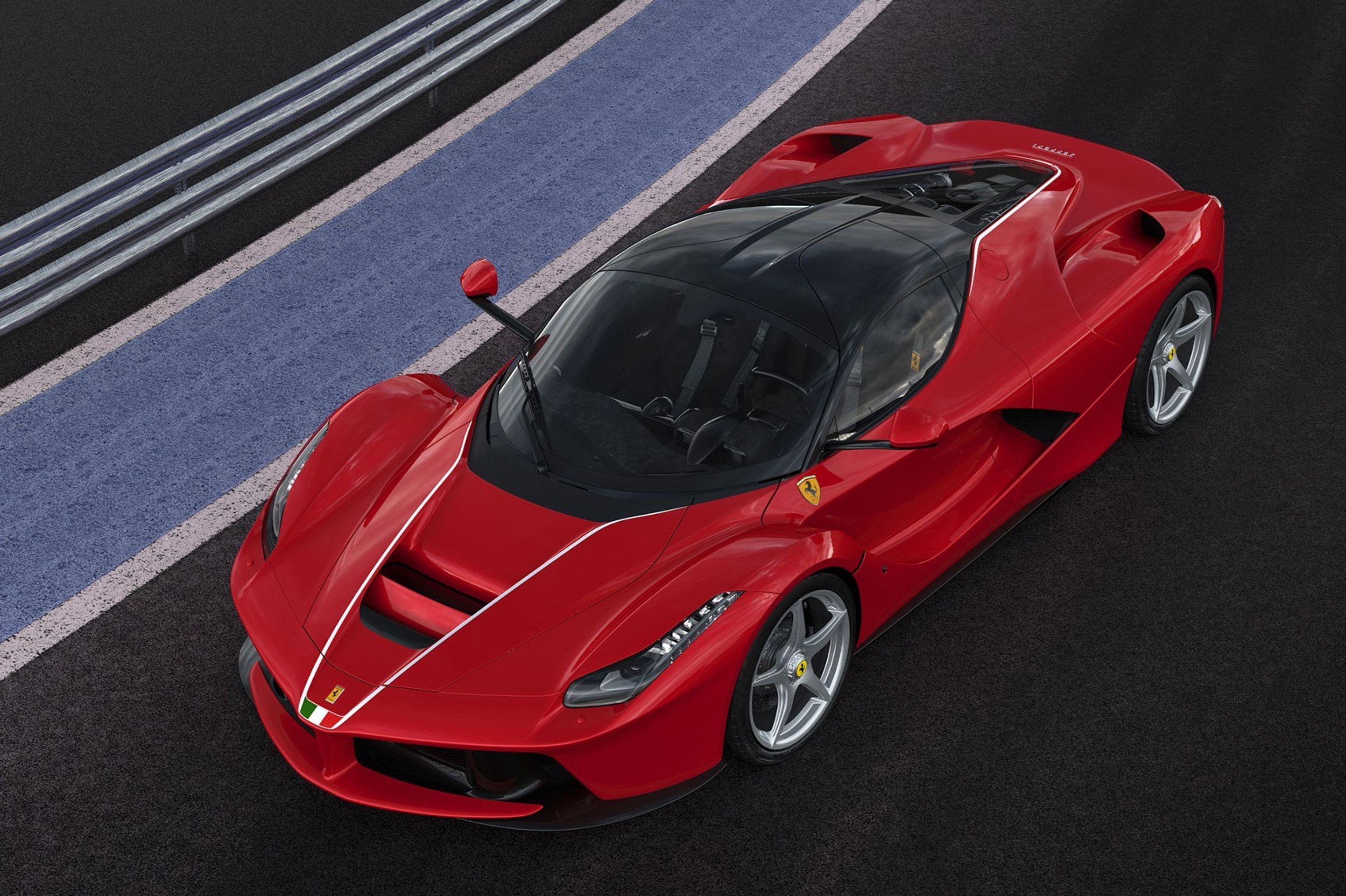 GALERIE: Ferrari s atmosférickou V12 neumřou - 9 - GALERIE: Ferrari s atmosférickou V12 neumřou (2/5)