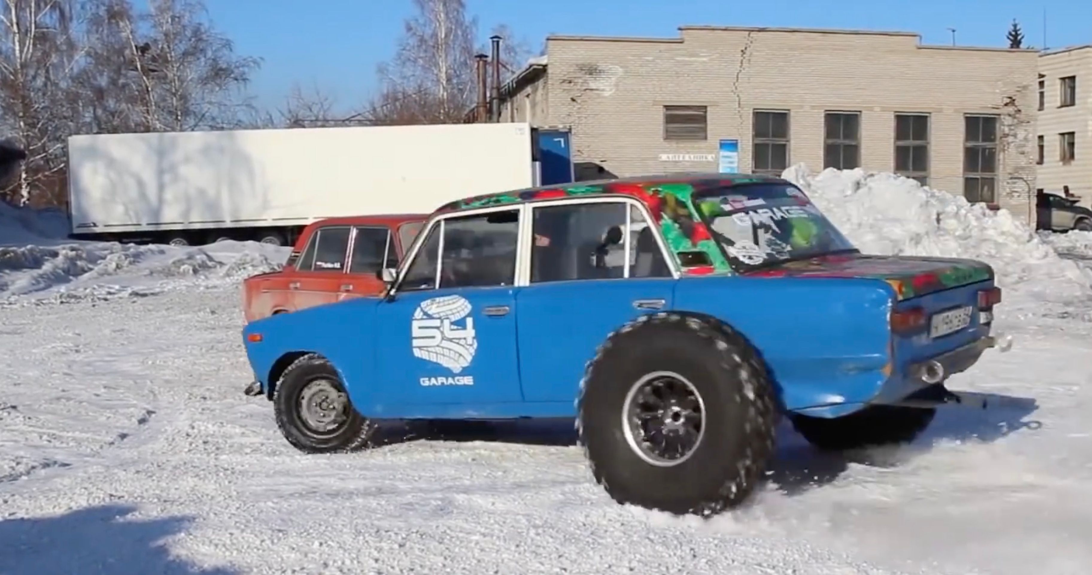 Žigulík s obřími koly - 22 - Fotogalerie: Monster truck ze starého žigulíka (9/11)