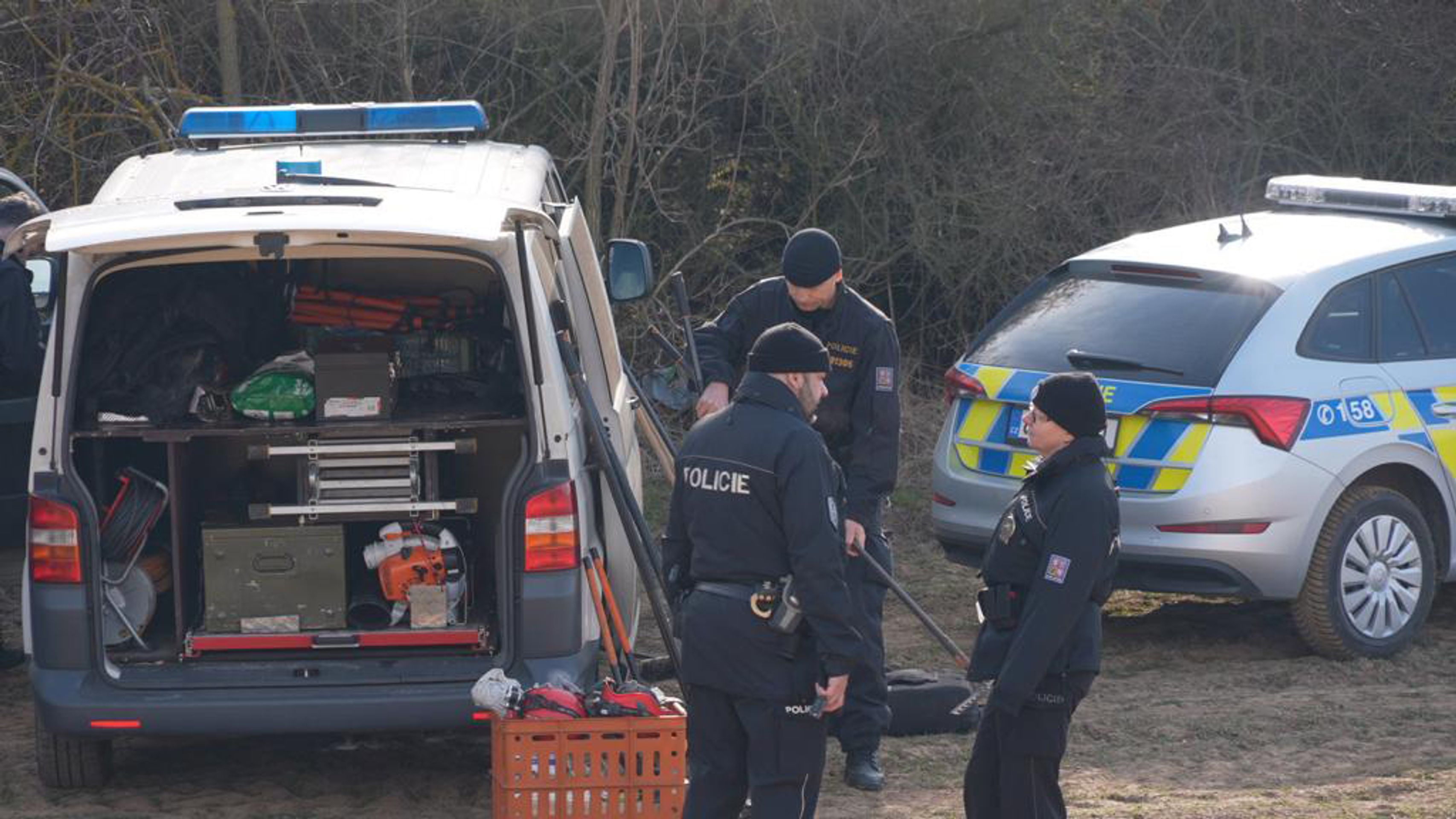 Nález dvou těl v Praze - Dvě mrtvé osoby v Chuchelském háji (4/14)