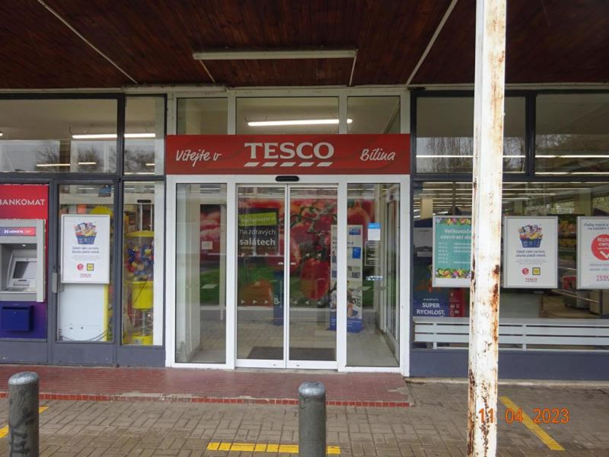 Uzavřená provozovna - Uzavřená část provozovny Tesco (1/9)